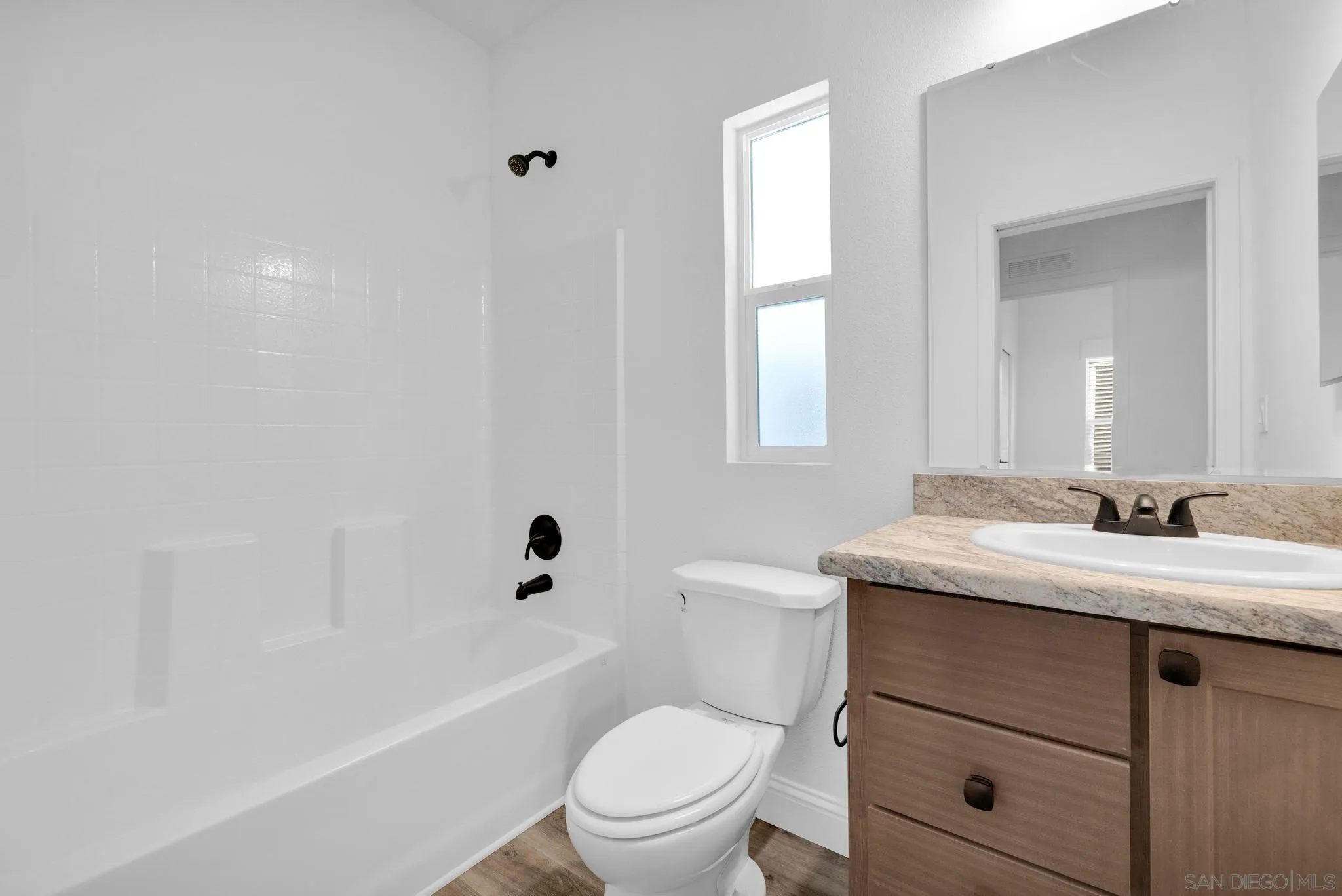 https://cdn.realtyfeed.com/cdn/127/260008545/39169b3a75fc9baba6adb0562e4a584e.webp