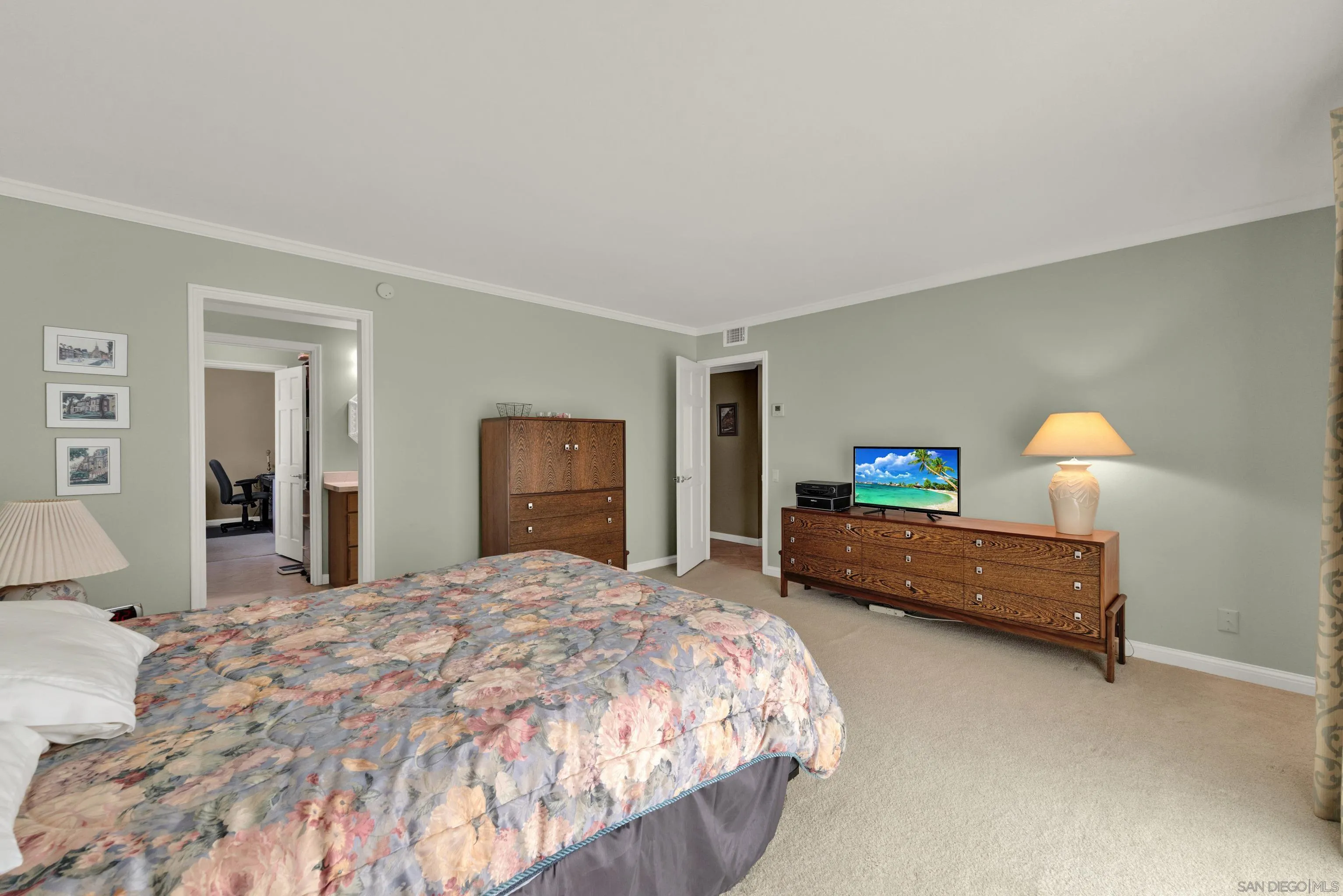 https://cdn.realtyfeed.com/cdn/127/260008547/04953a8494c4217914679aa6fb0a8221.webp