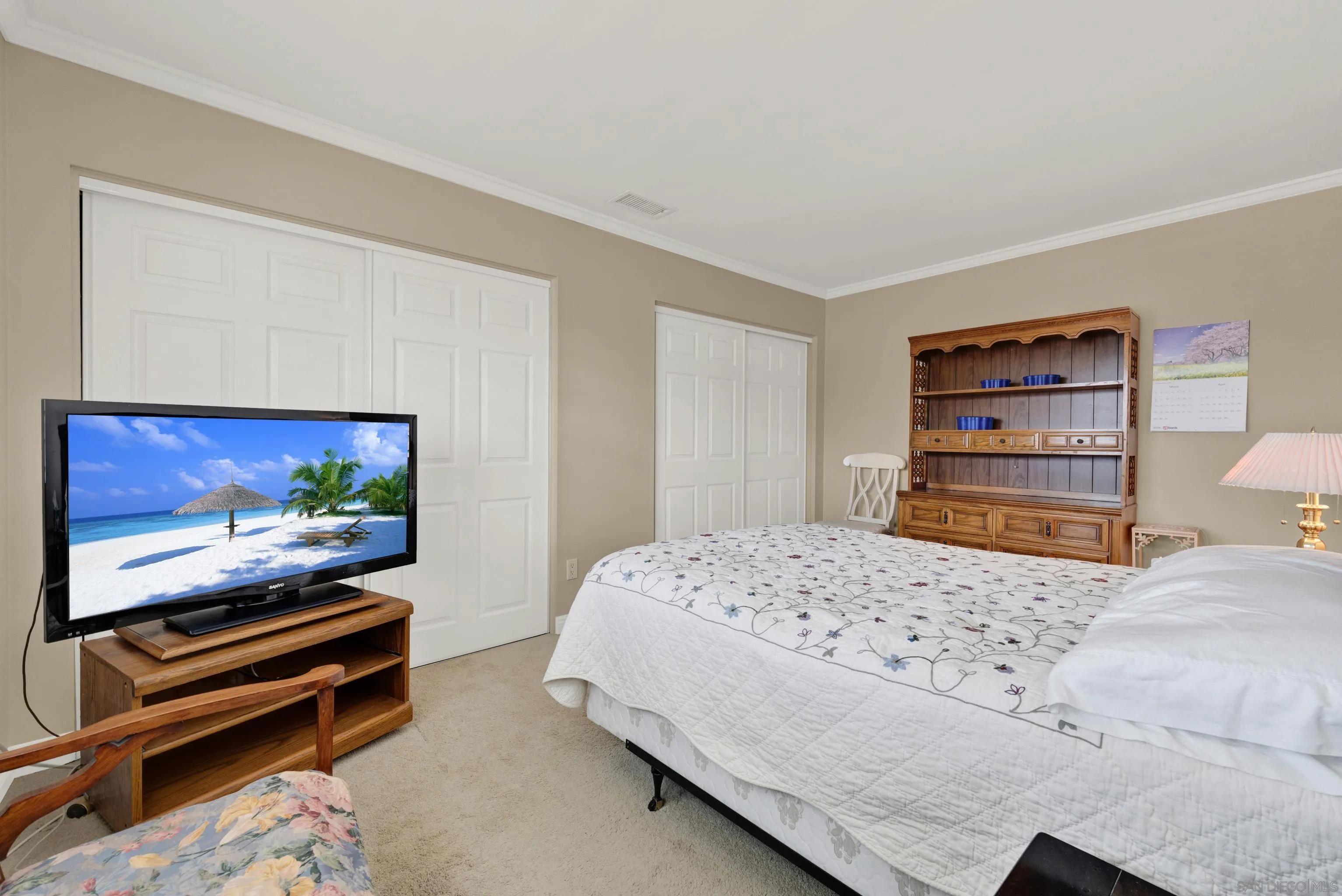 https://cdn.realtyfeed.com/cdn/127/260008547/09805a2974d037cc9e34be060f97f358.webp