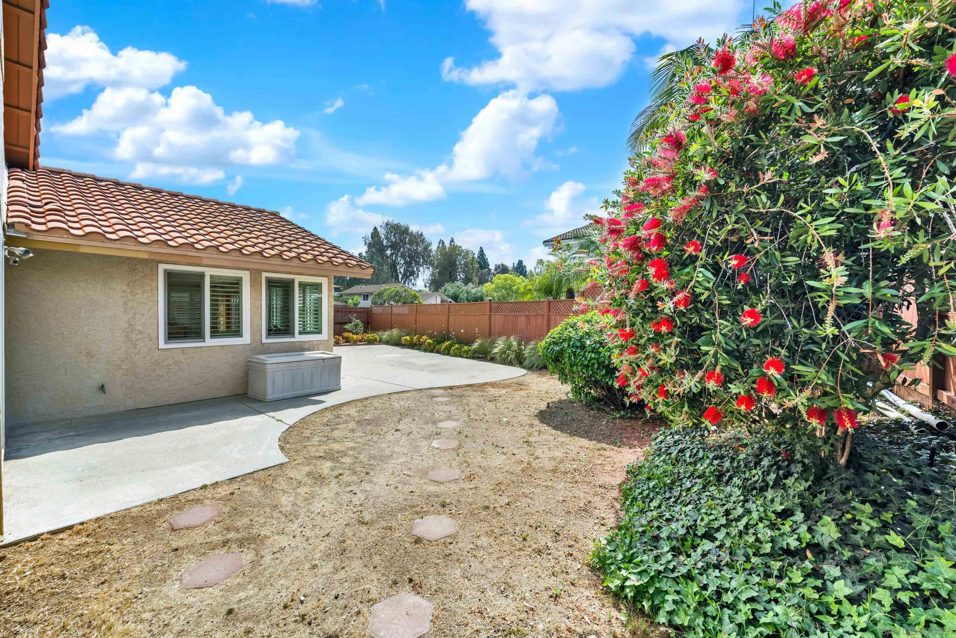 https://cdn.realtyfeed.com/cdn/127/260008547/5f637f0ab2af0a9ea8f47cb3bca51e74.webp