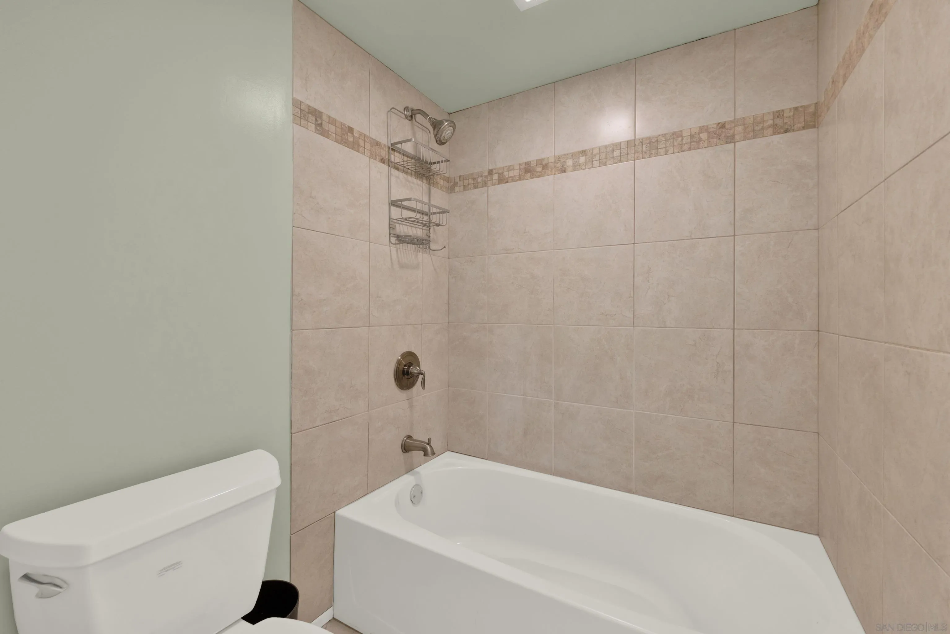 https://cdn.realtyfeed.com/cdn/127/260008547/d0afbb20bed8e0f40d9fe8527c939ee9.webp