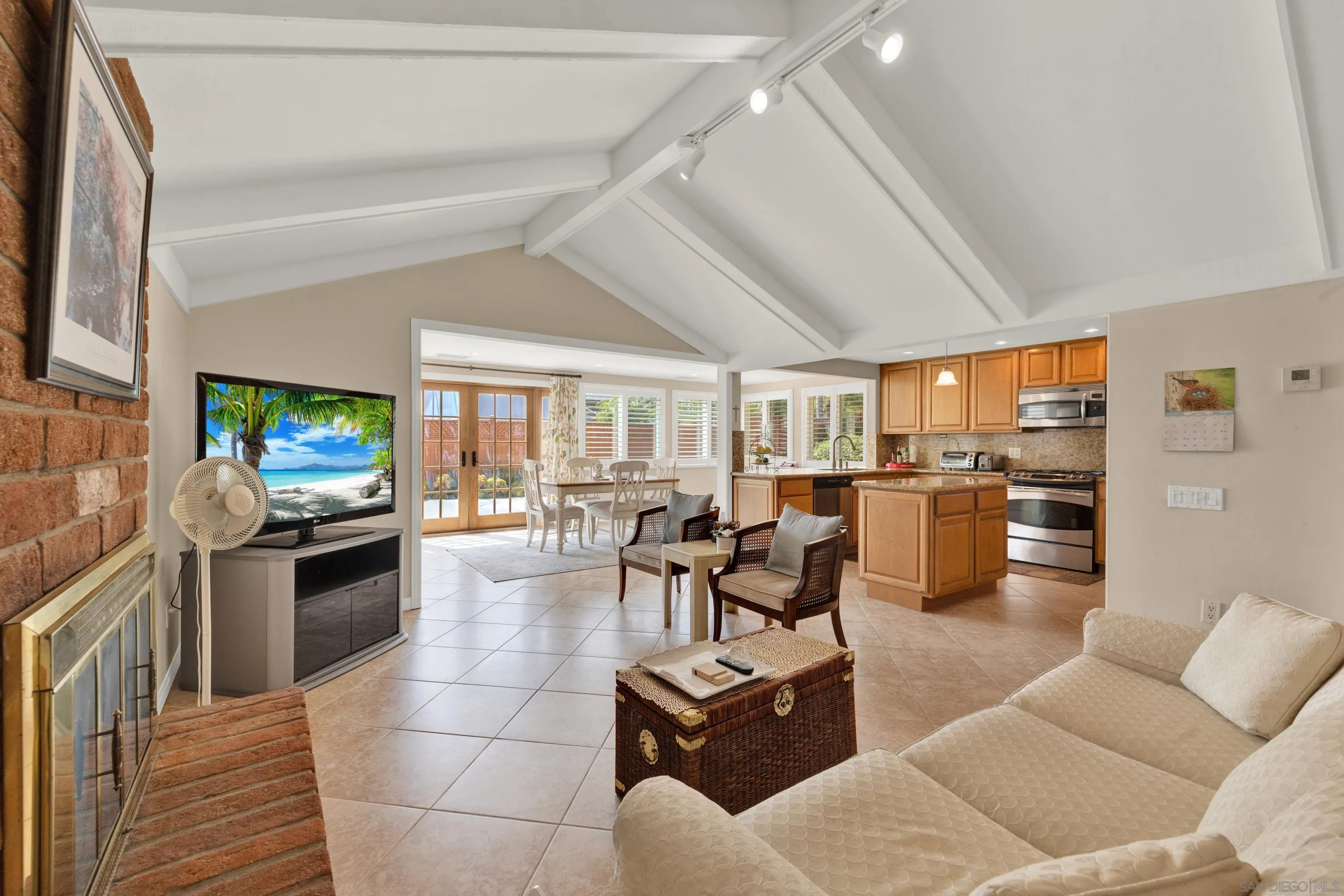 https://cdn.realtyfeed.com/cdn/127/260008547/d6c29d80791f107706cdaaaff80761ea.webp