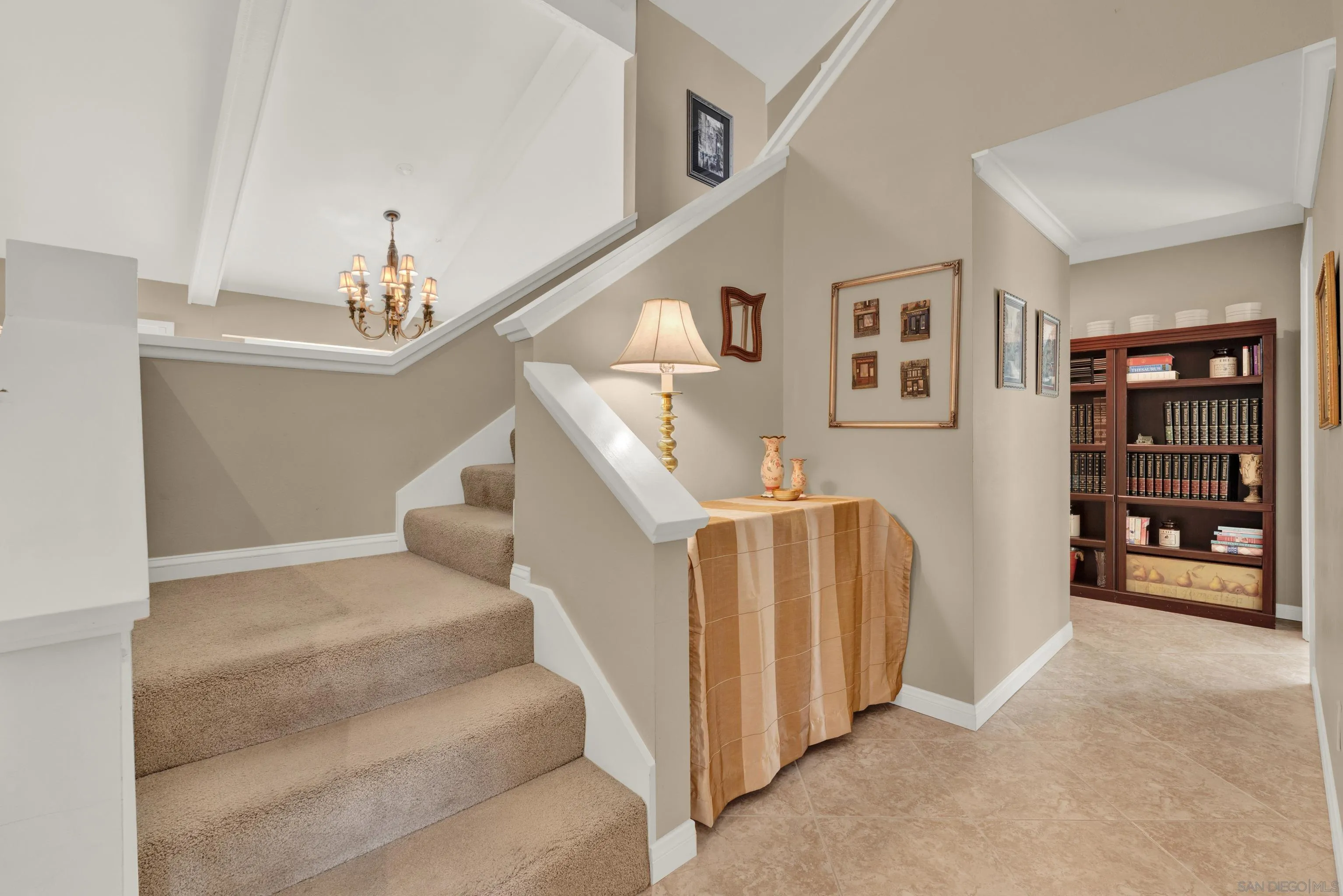 https://cdn.realtyfeed.com/cdn/127/260008547/fd38976f5350211c9cb341c4998a9fce.webp