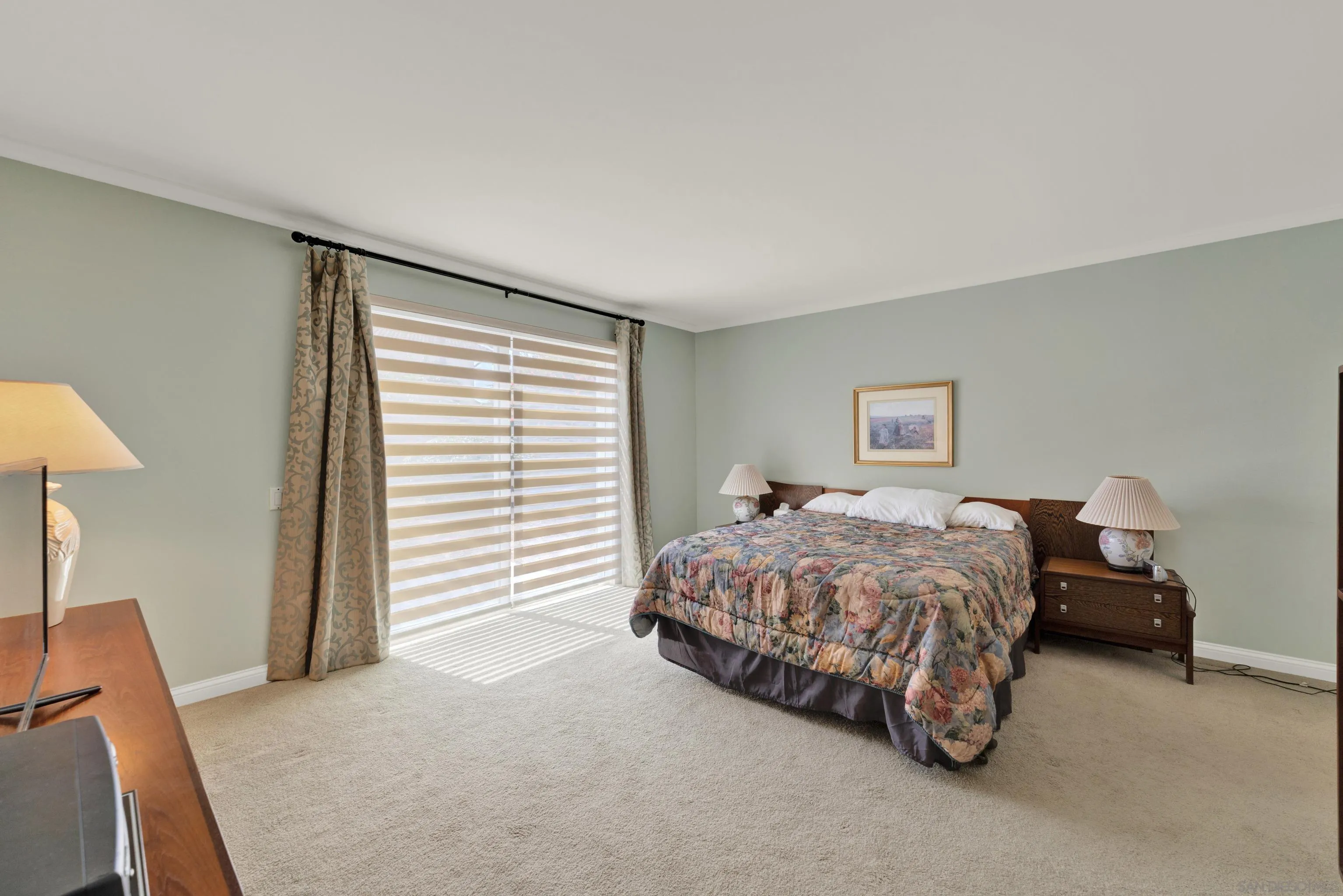 https://cdn.realtyfeed.com/cdn/127/260008547/fe1b0336c77a87843e26845500a32c4a.webp