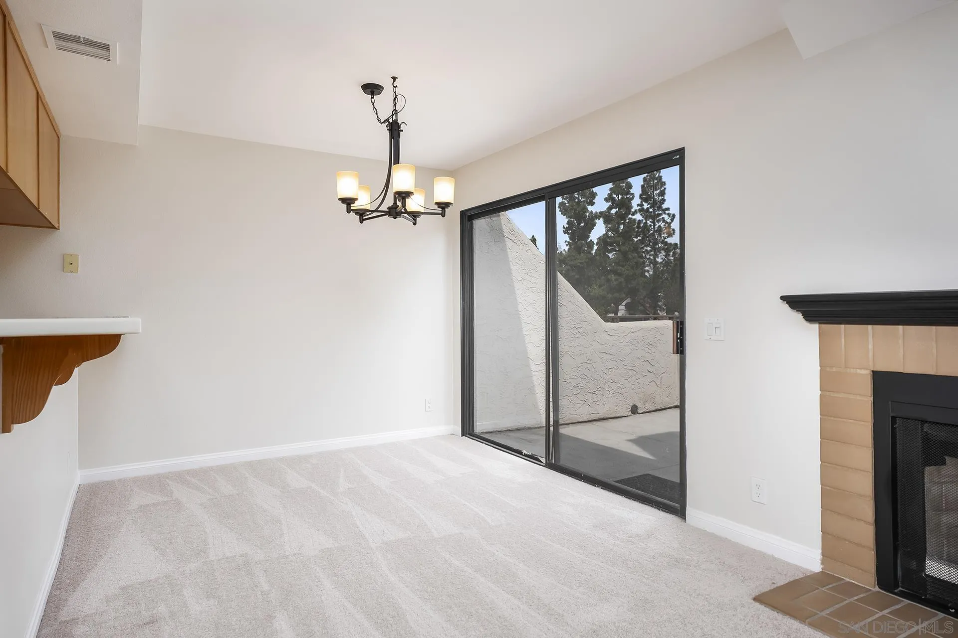 Photo #13: 260008548 Listing: Photo #13