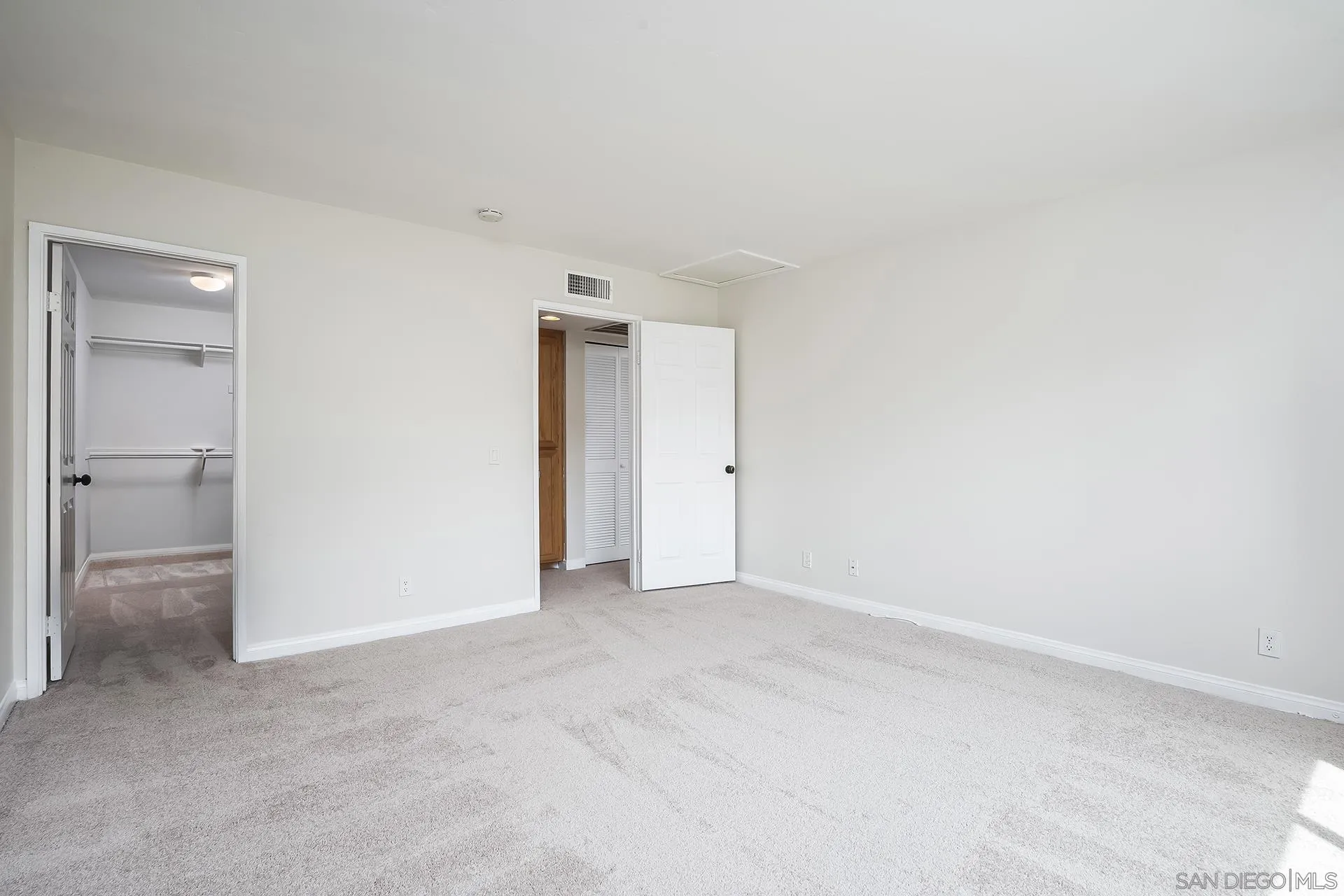 Photo #18: 260008548 Listing: Photo #18