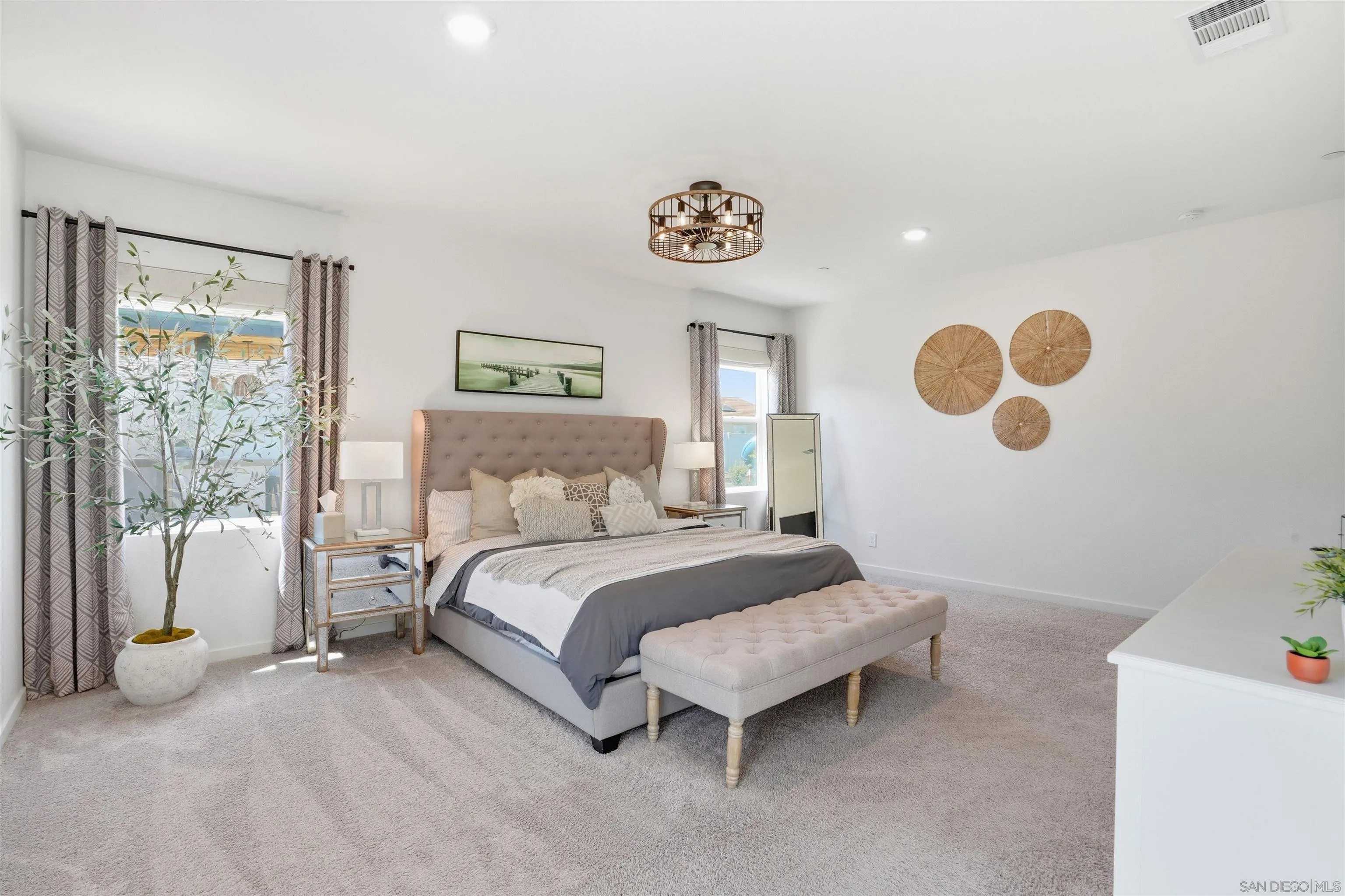 https://cdn.realtyfeed.com/cdn/127/260008550/016cc7b813ccd1ace794677e69d02698.webp