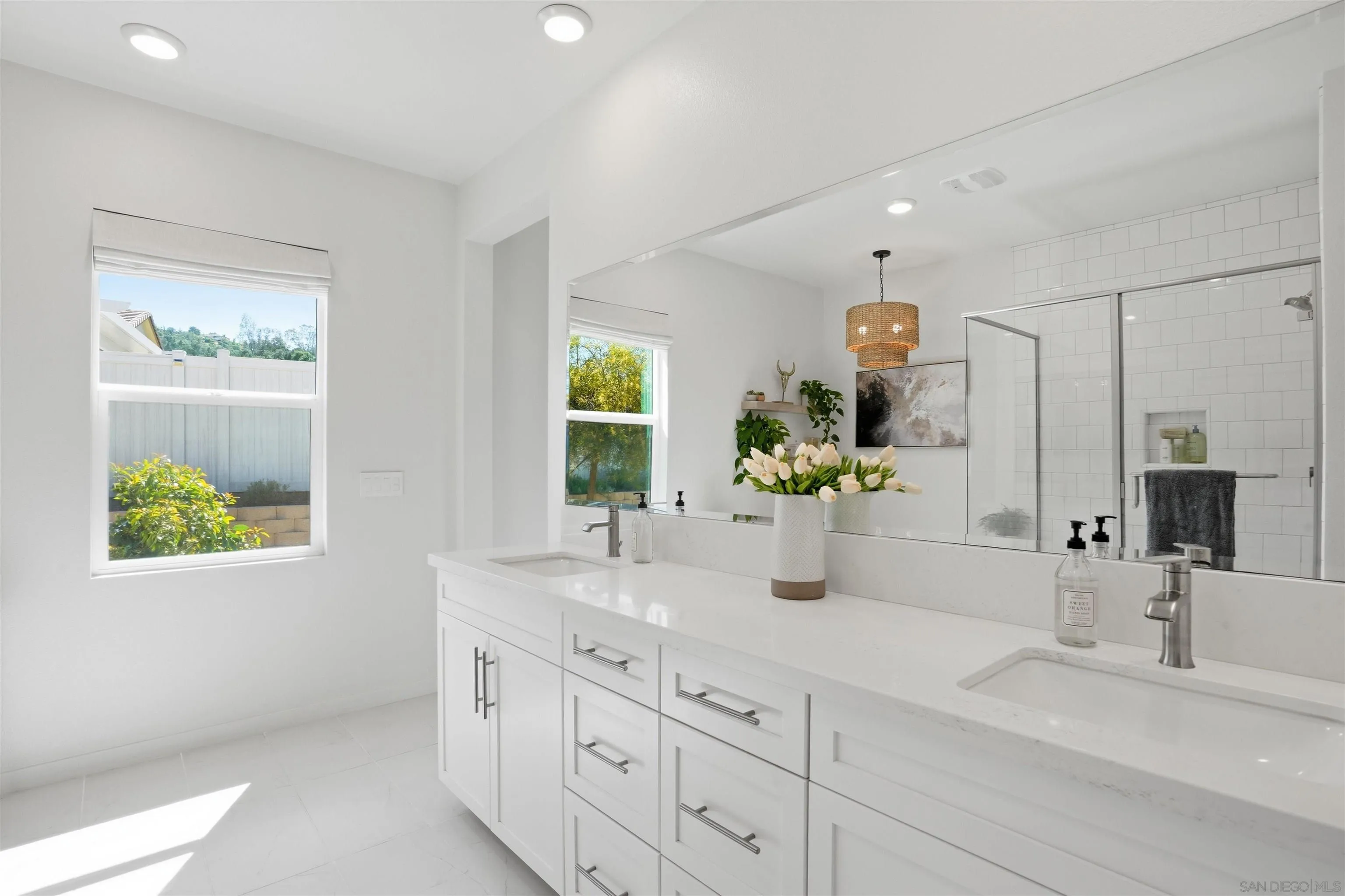 https://cdn.realtyfeed.com/cdn/127/260008550/0b77fe751f5edab8c626d847e75976ab.webp