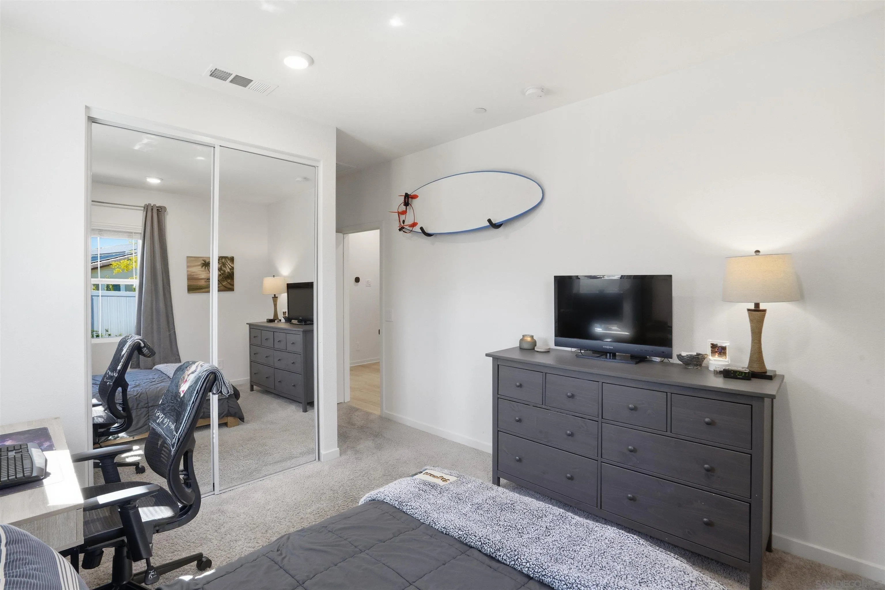 https://cdn.realtyfeed.com/cdn/127/260008550/d9e9d9fdcff619ae0637d3235d605451.webp