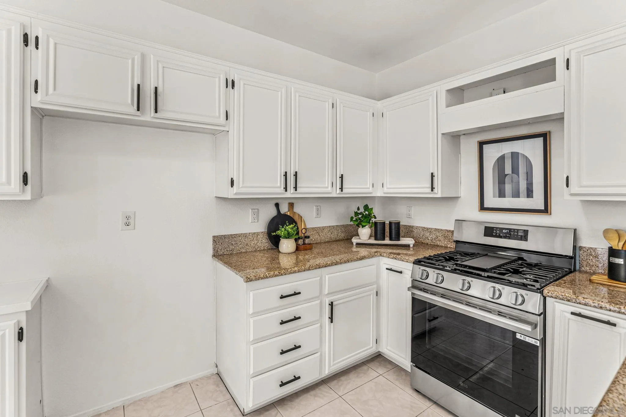 Photo #9: 260008560 Listing: Photo #9