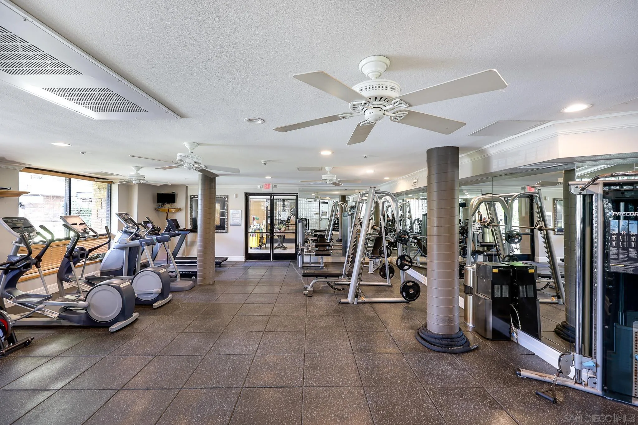 Photo #36: 260008561 Listing: Photo #36