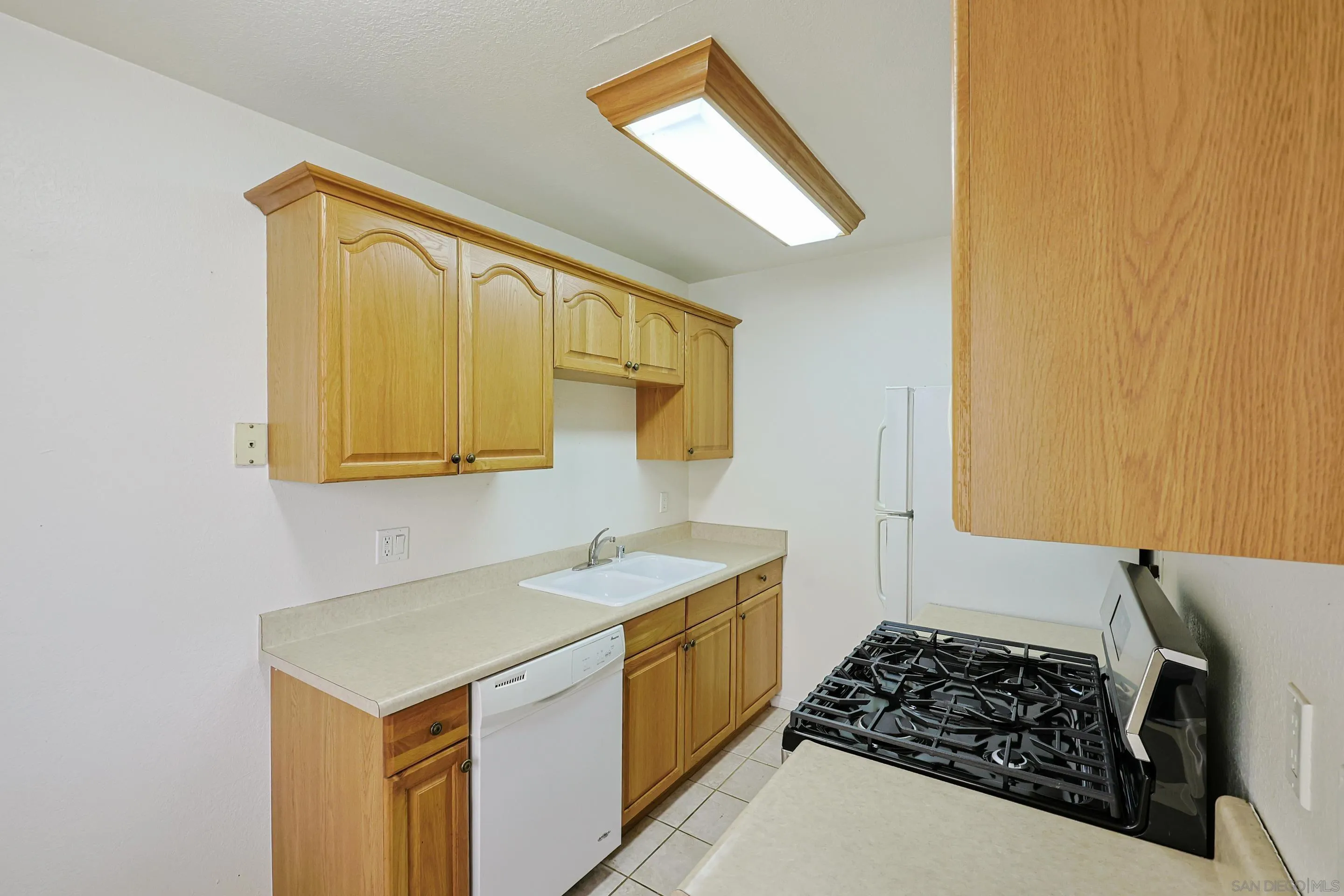 Photo #17: 260008562 Listing: Photo #17