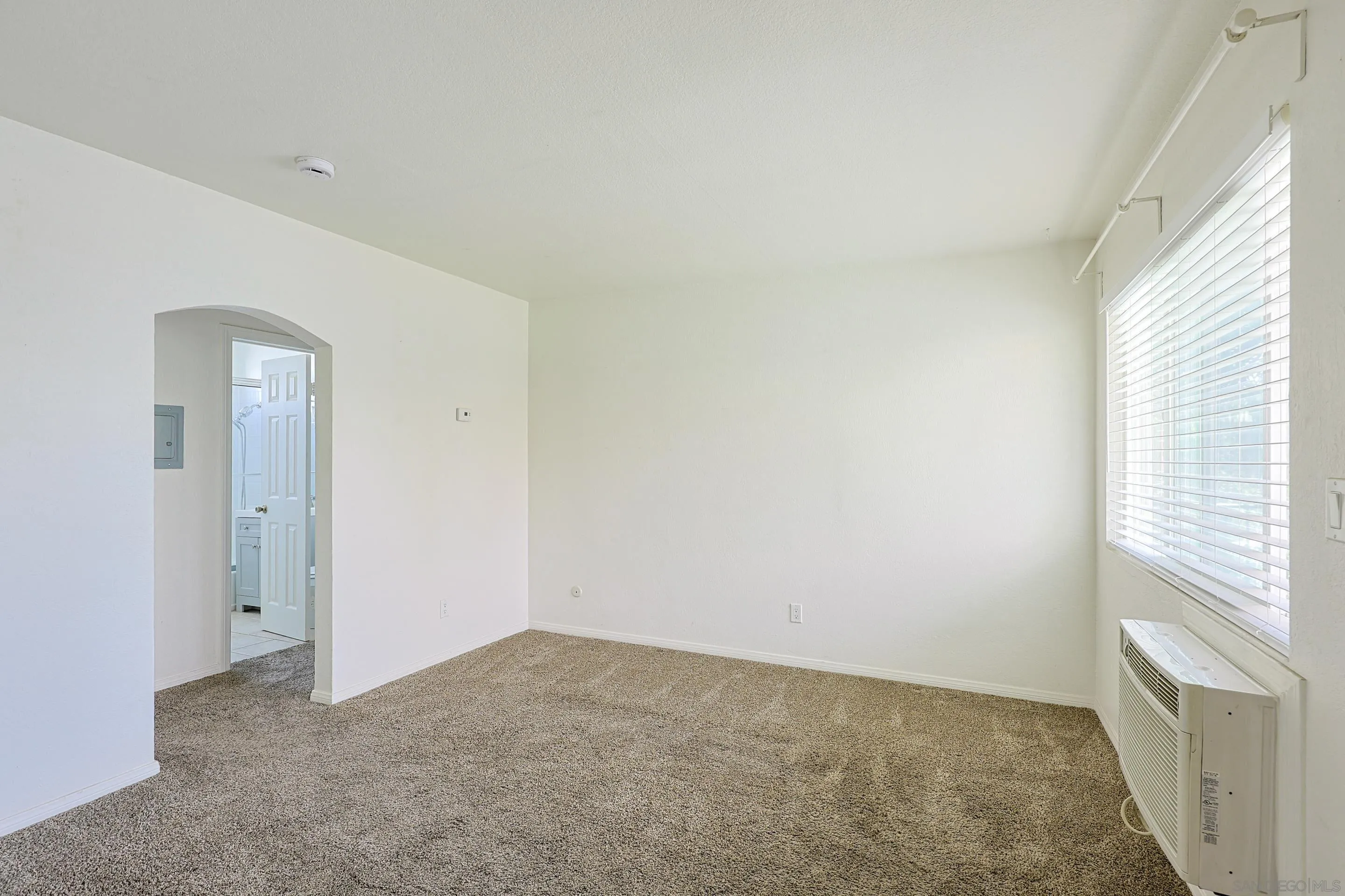 Photo #14: 260008562 Listing: Photo #14