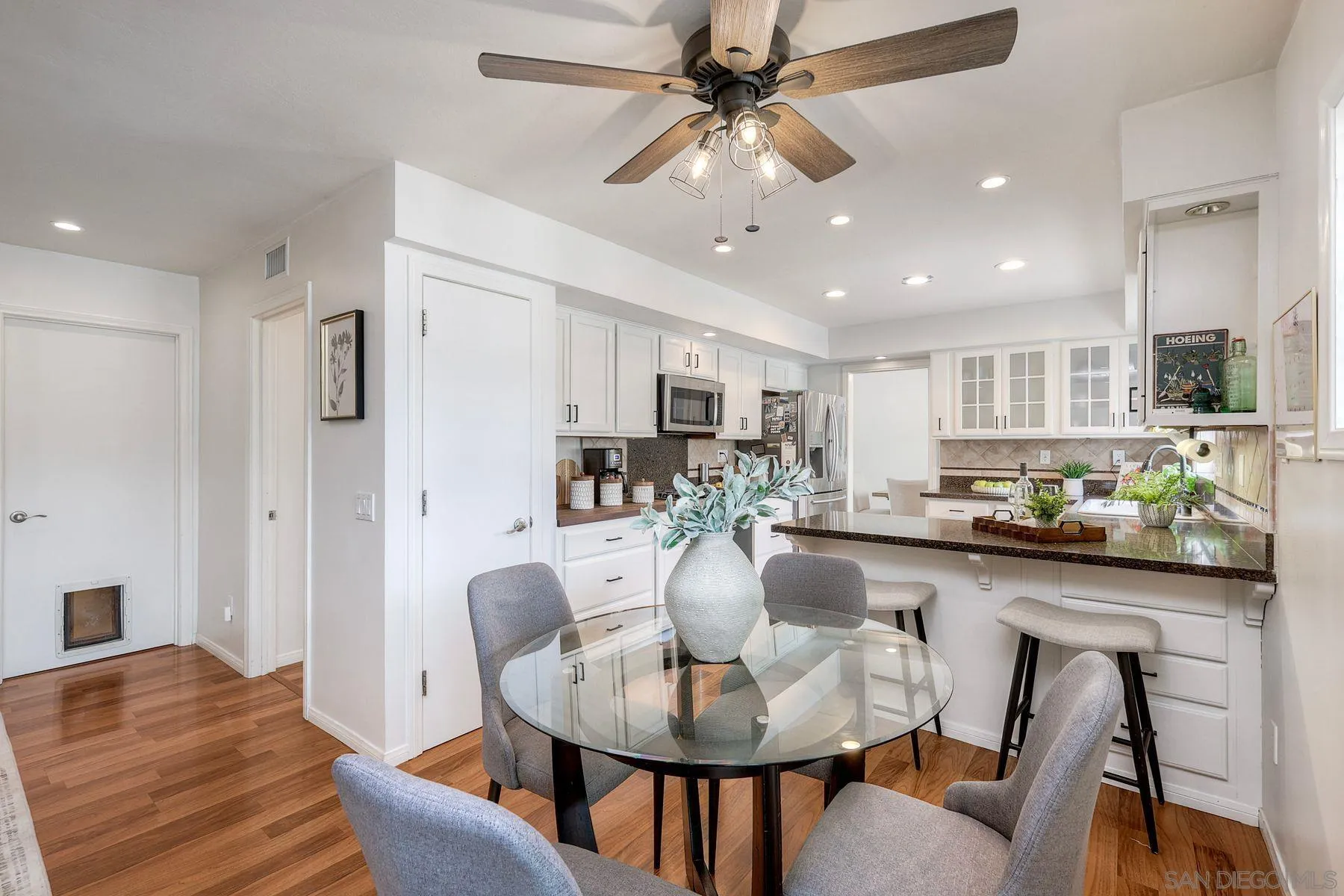 https://cdn.realtyfeed.com/cdn/127/260008568/4fcf94072cdc0a6464164f76be13af81.webp