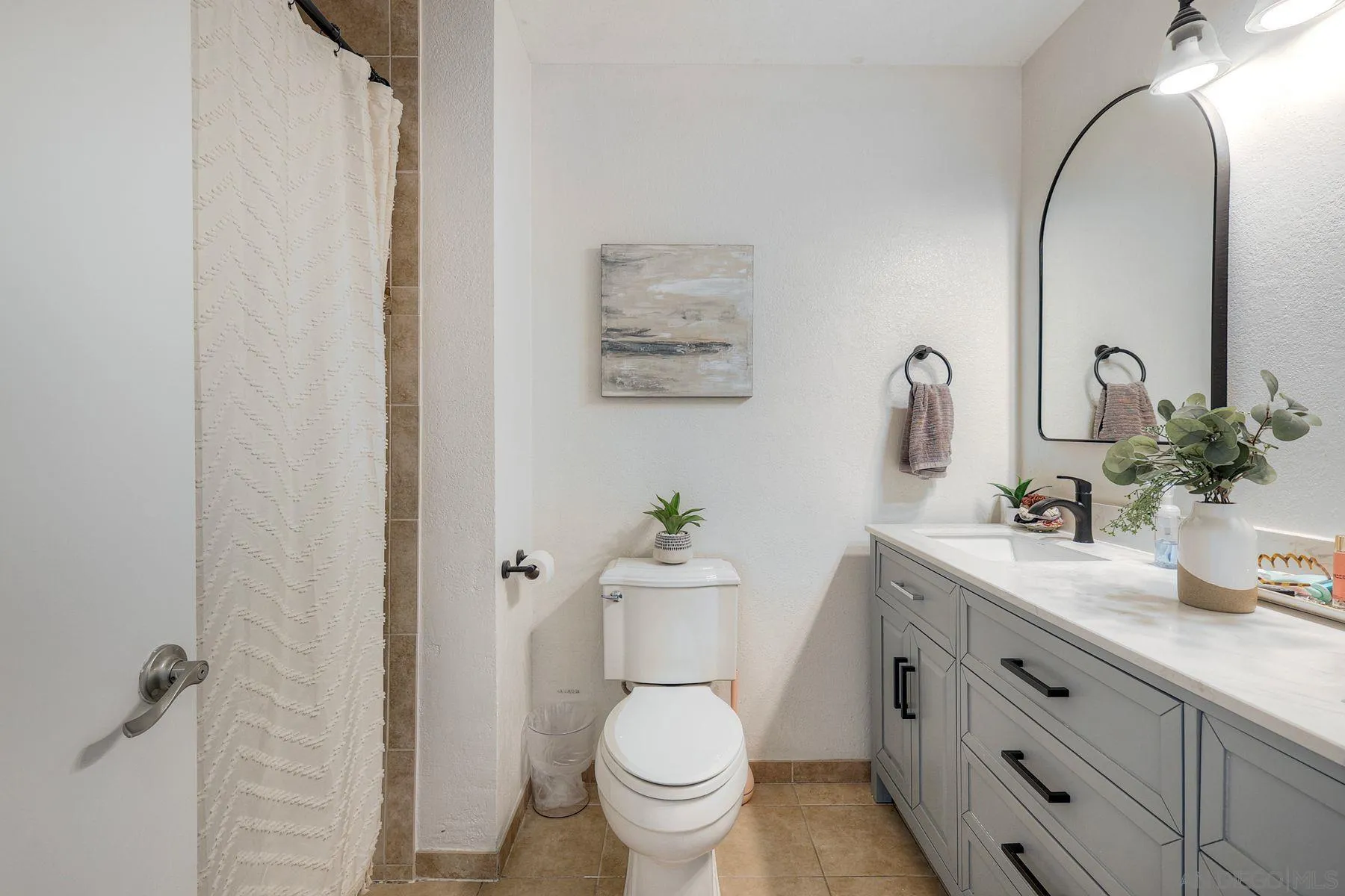 https://cdn.realtyfeed.com/cdn/127/260008568/62f3775e27d884618dd1263e8ca306b5.webp
