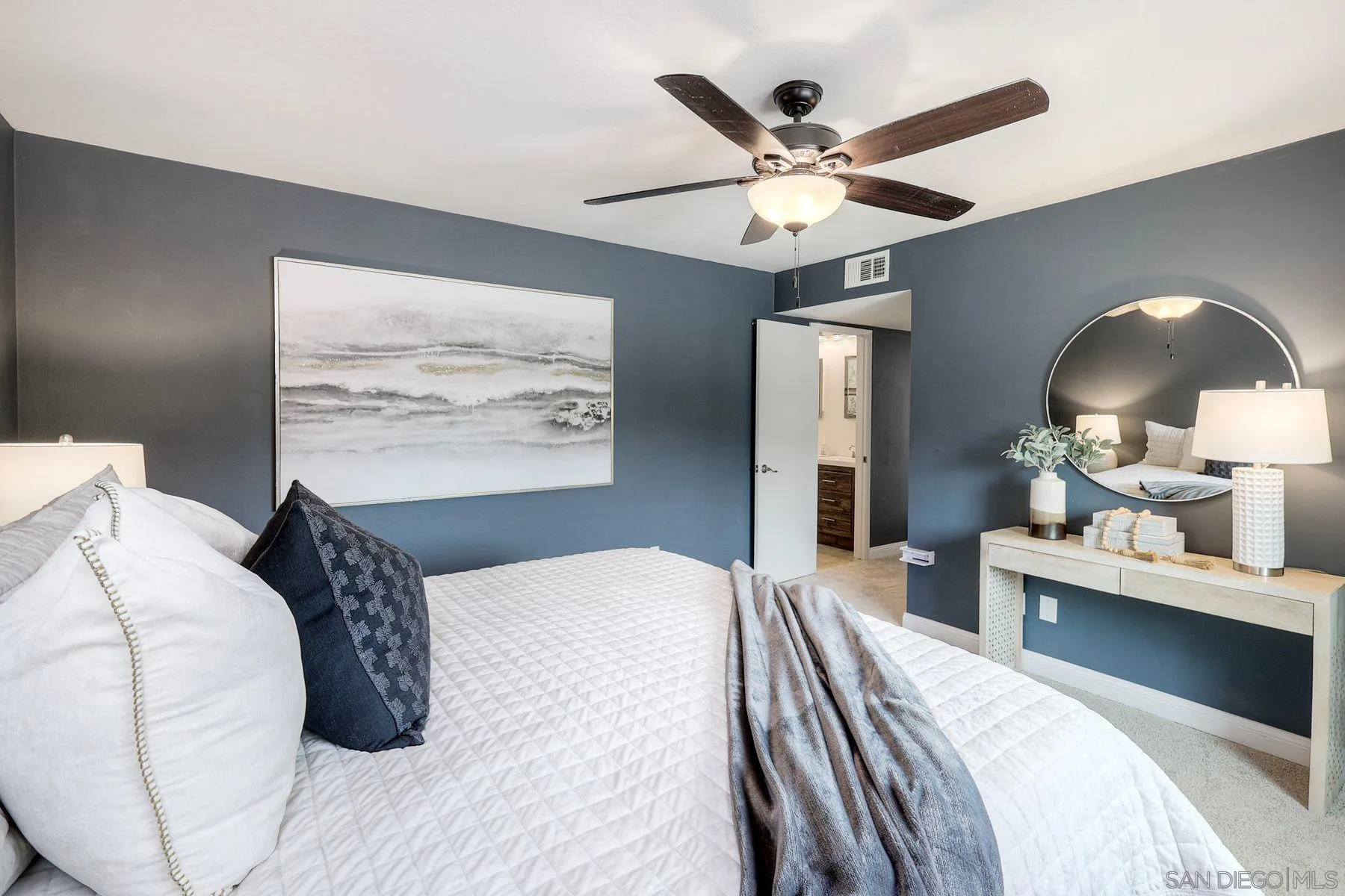 https://cdn.realtyfeed.com/cdn/127/260008568/75979d35563f7829a588ae8c0cfec064.webp