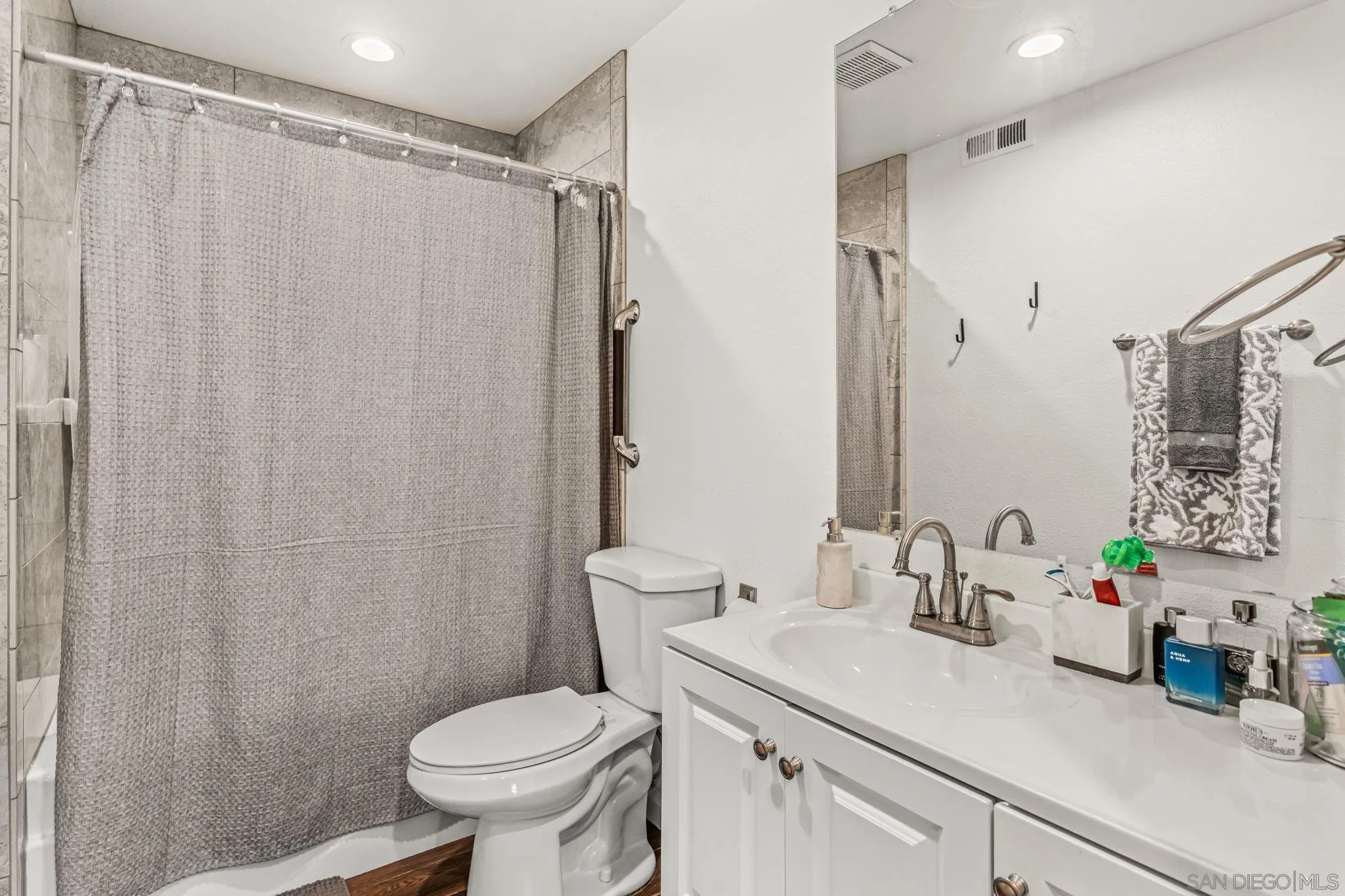 Photo #19: 260008574 Listing: Photo #19