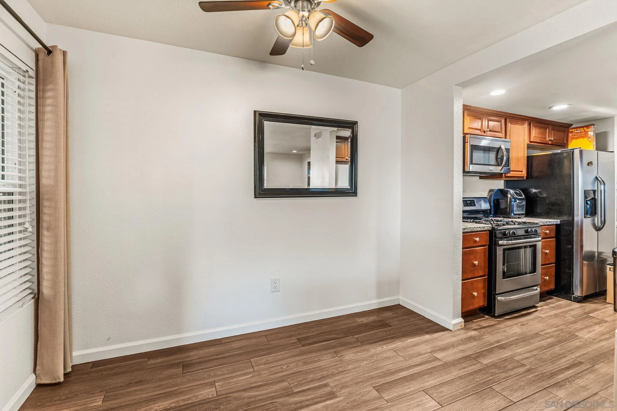 Photo #8: 260008574 Listing: Photo #8