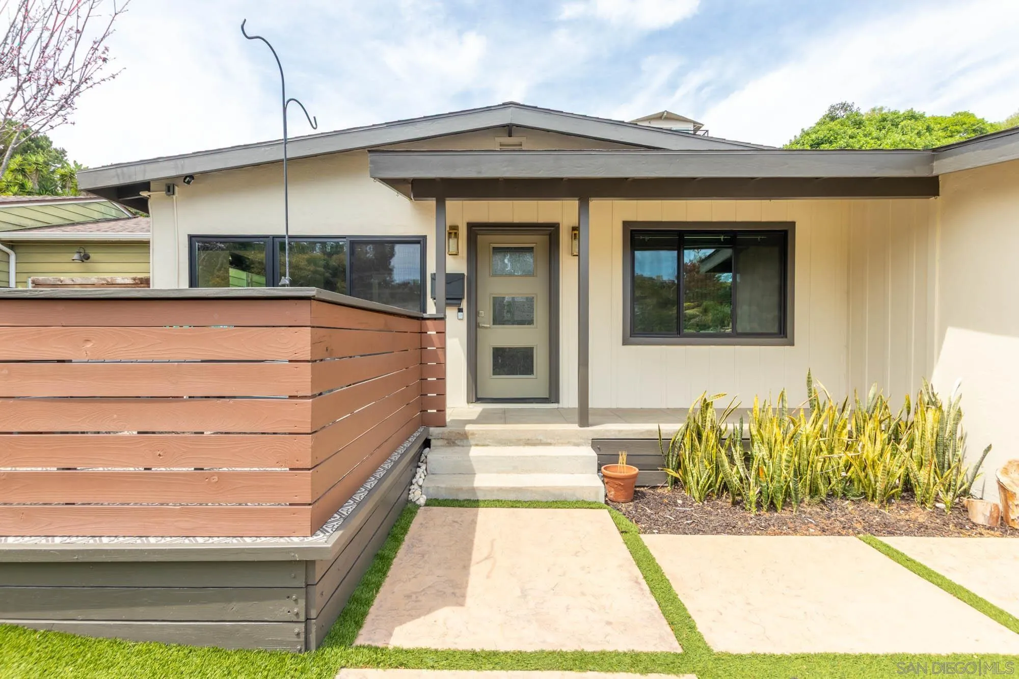 https://cdn.realtyfeed.com/cdn/127/260008578/f444d34d1b9ddd7e7fdba15ec8c6d1bb.webp