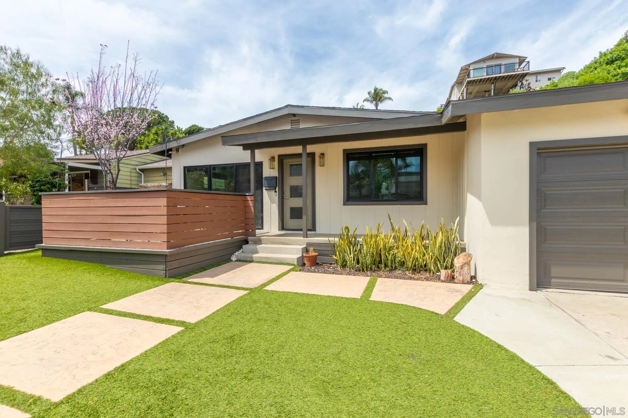 https://cdn.realtyfeed.com/cdn/127/260008578/f62163e6a27f0917d89a8a39ec761dcc.webp