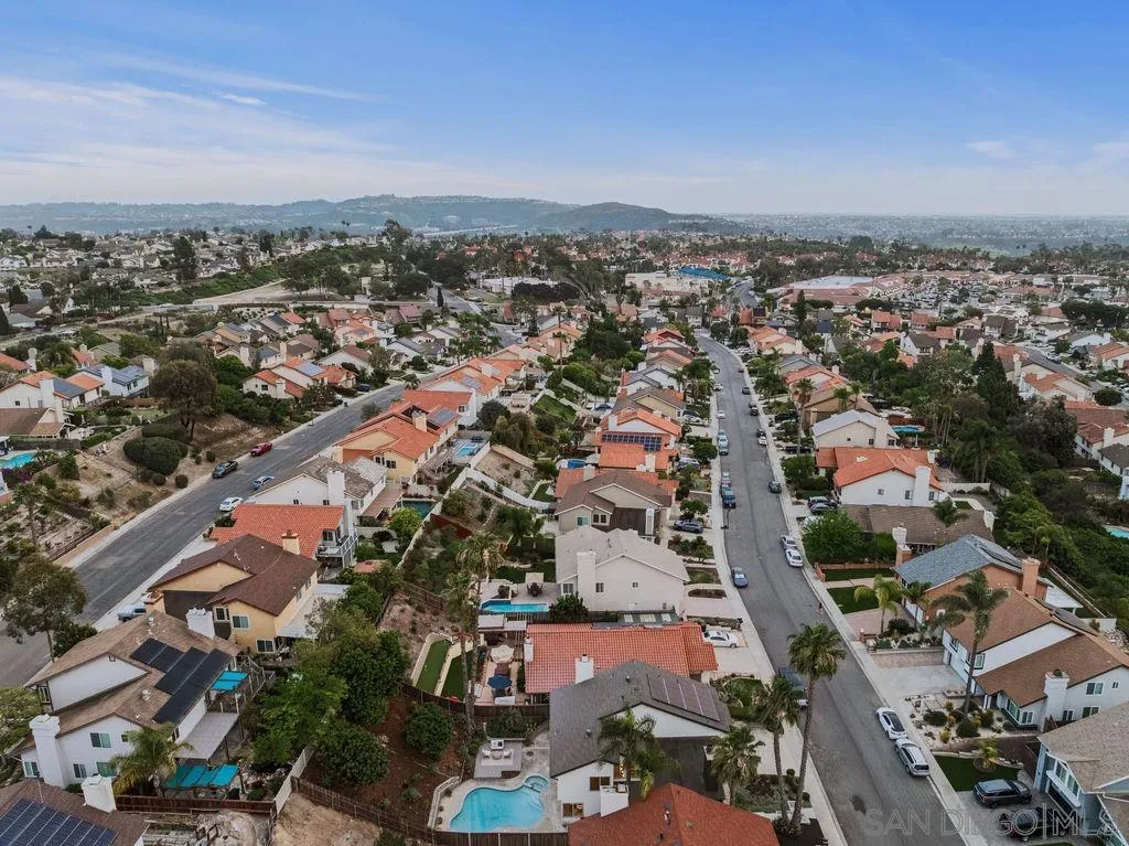 https://cdn.realtyfeed.com/cdn/127/260008579/1eaf0a2873c0aece27b83fb5086ffb0b.webp