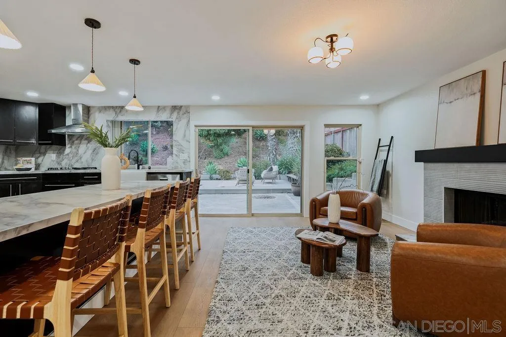 https://cdn.realtyfeed.com/cdn/127/260008579/67d1ef33558e722179011310ca36e4bf.webp