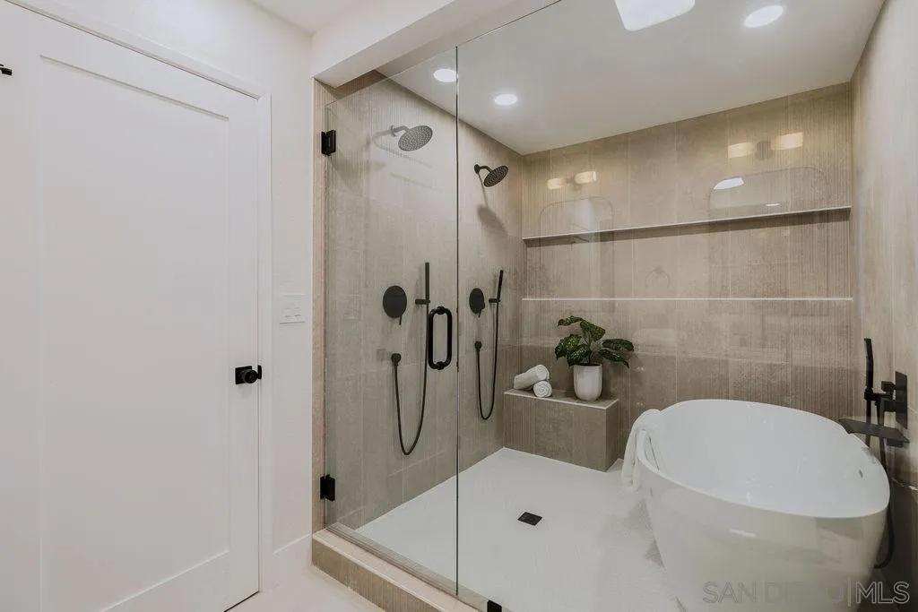 https://cdn.realtyfeed.com/cdn/127/260008579/c7a85d47a53192f8523ed8c985ecee40.webp