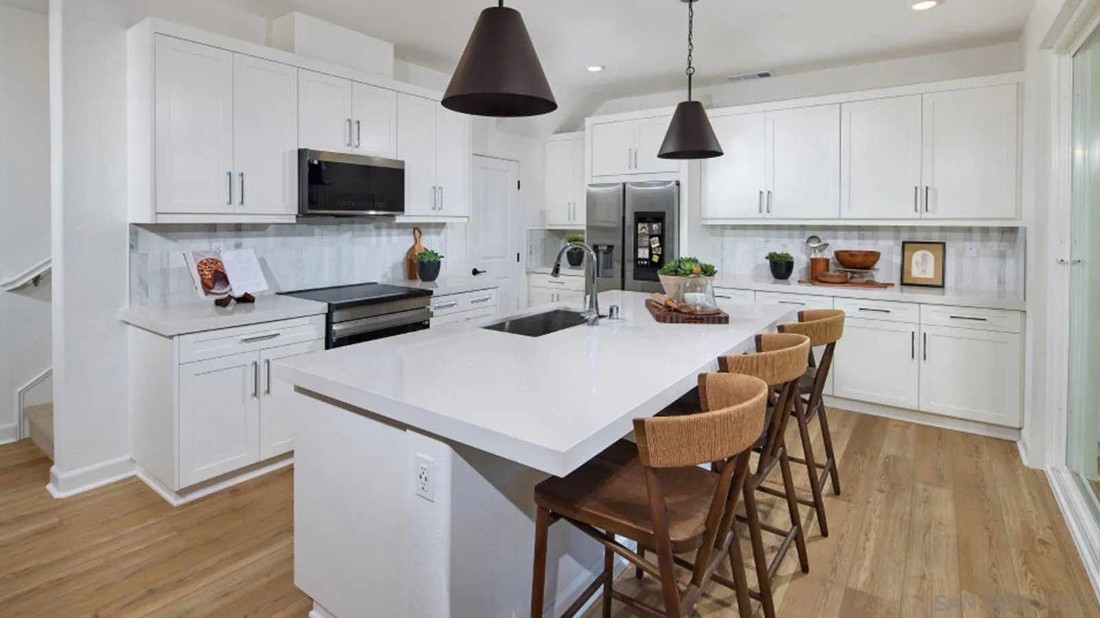 Photo #5: 260008584 Listing: Photo #5