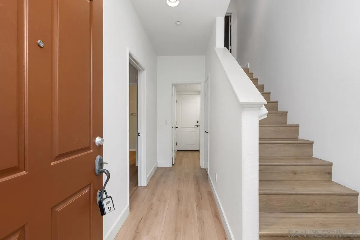 Photo #2: 260008589 Listing: Photo #2