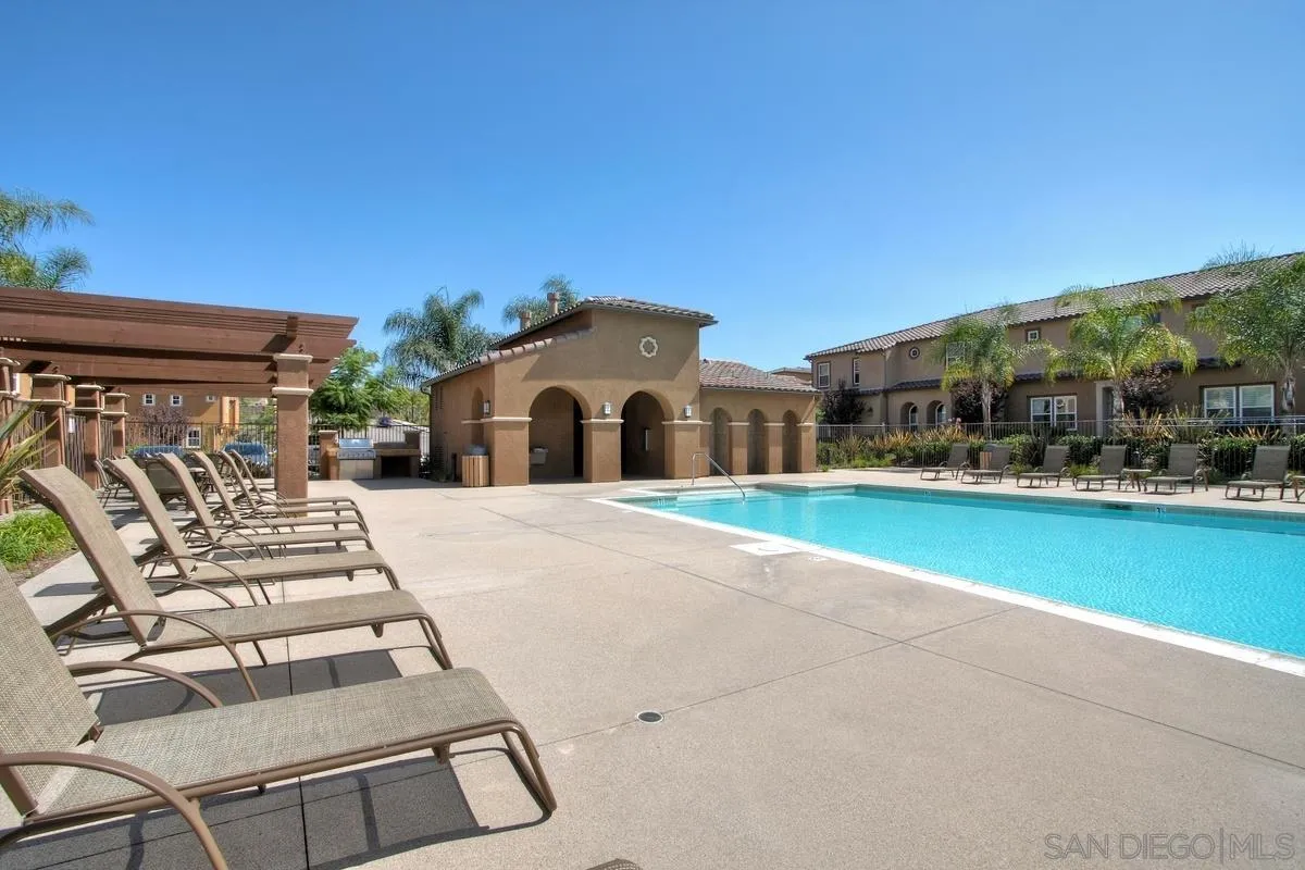 Photo #28: 260008589 Listing: Photo #28