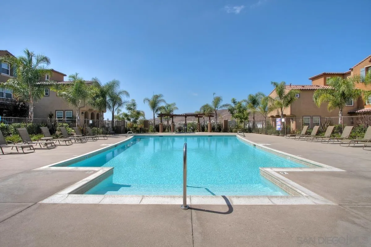 Photo #27: 260008589 Listing: Photo #27