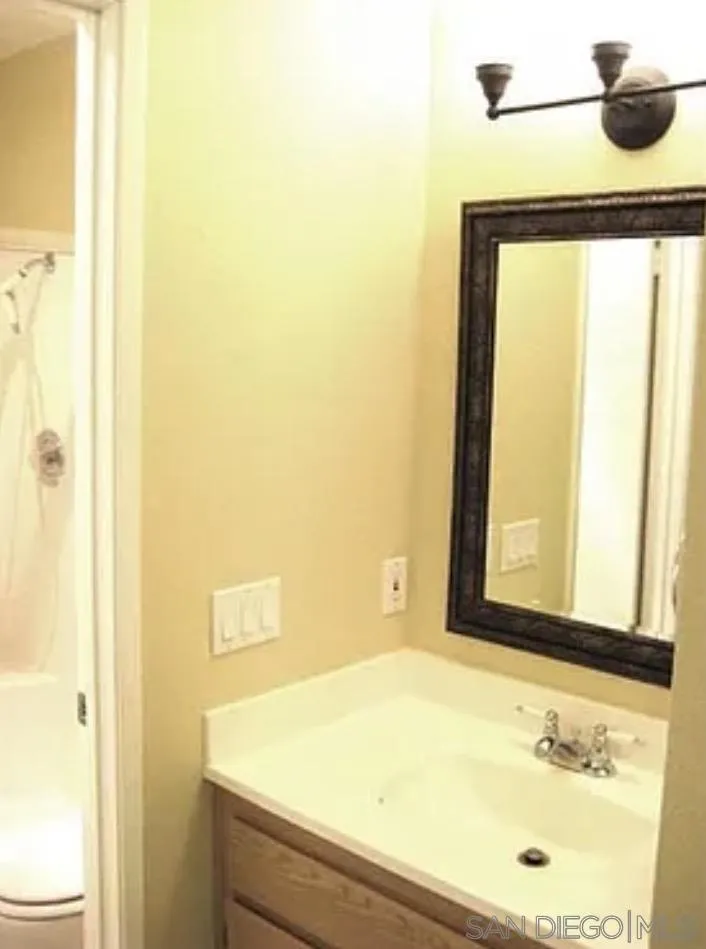 https://cdn.realtyfeed.com/cdn/127/260008592/81b6a2c96effa318d68f17af7a637297.webp