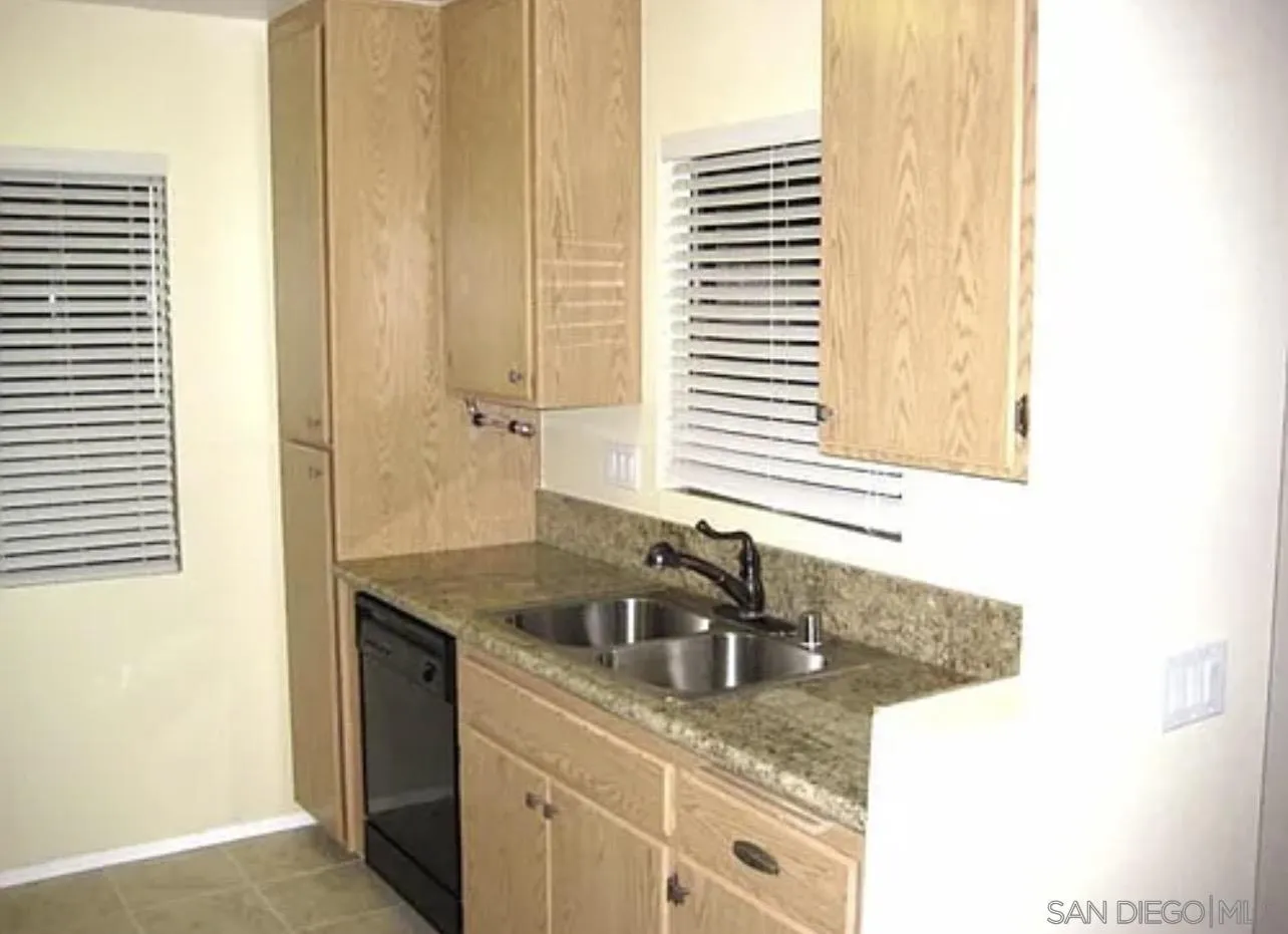 https://cdn.realtyfeed.com/cdn/127/260008592/8e4cd2026b2631c12028dd04298f49ed.webp