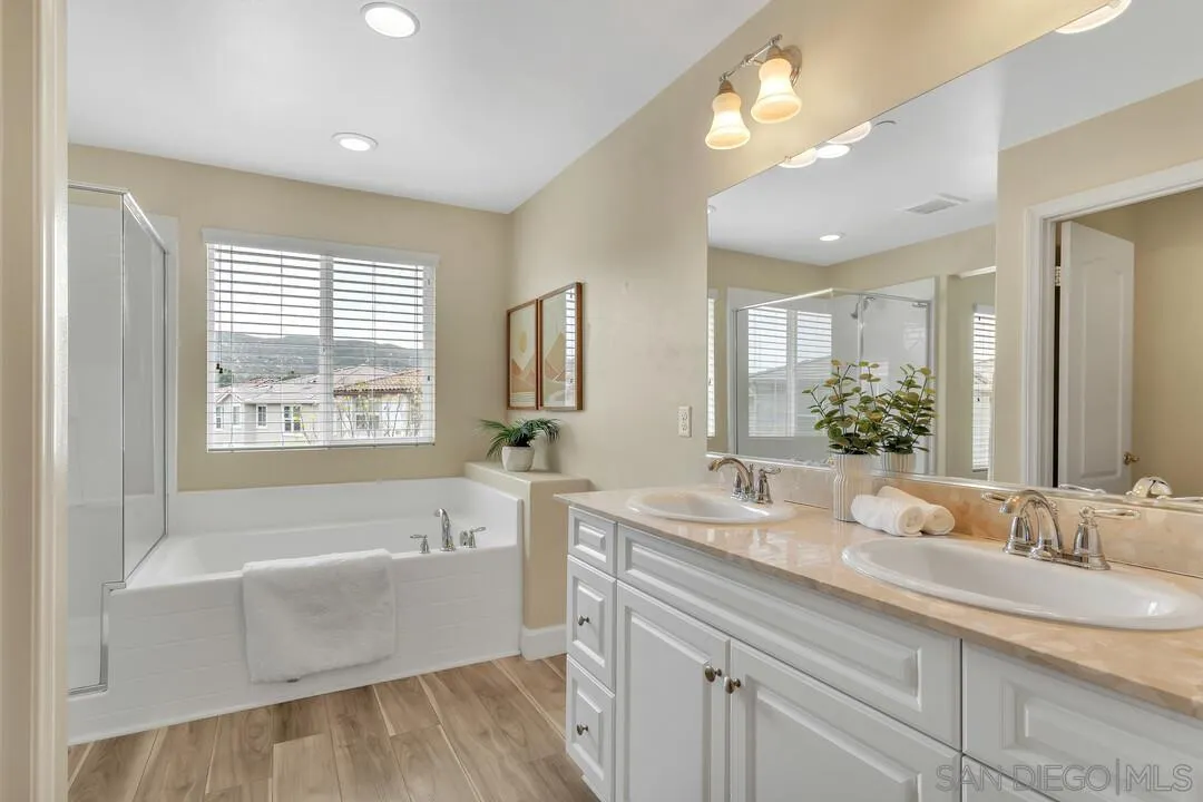 Photo #17: 260008593 Listing: Photo #17