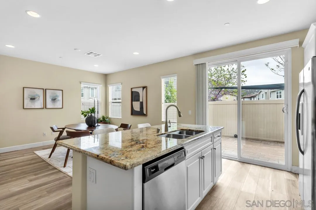 Photo #9: 260008593 Listing: Photo #9