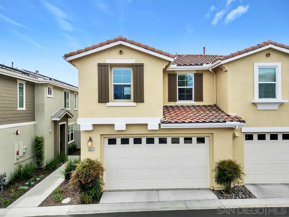 Photo #1: 260008593 Listing: Photo #1