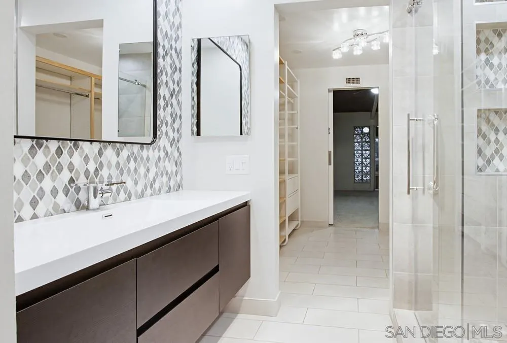 Photo #19: 260008599 Listing: Photo #19