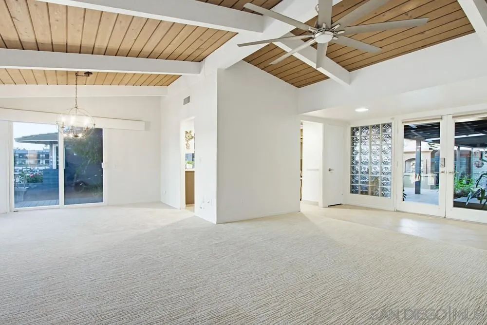 Photo #15: 260008599 Listing: Photo #15