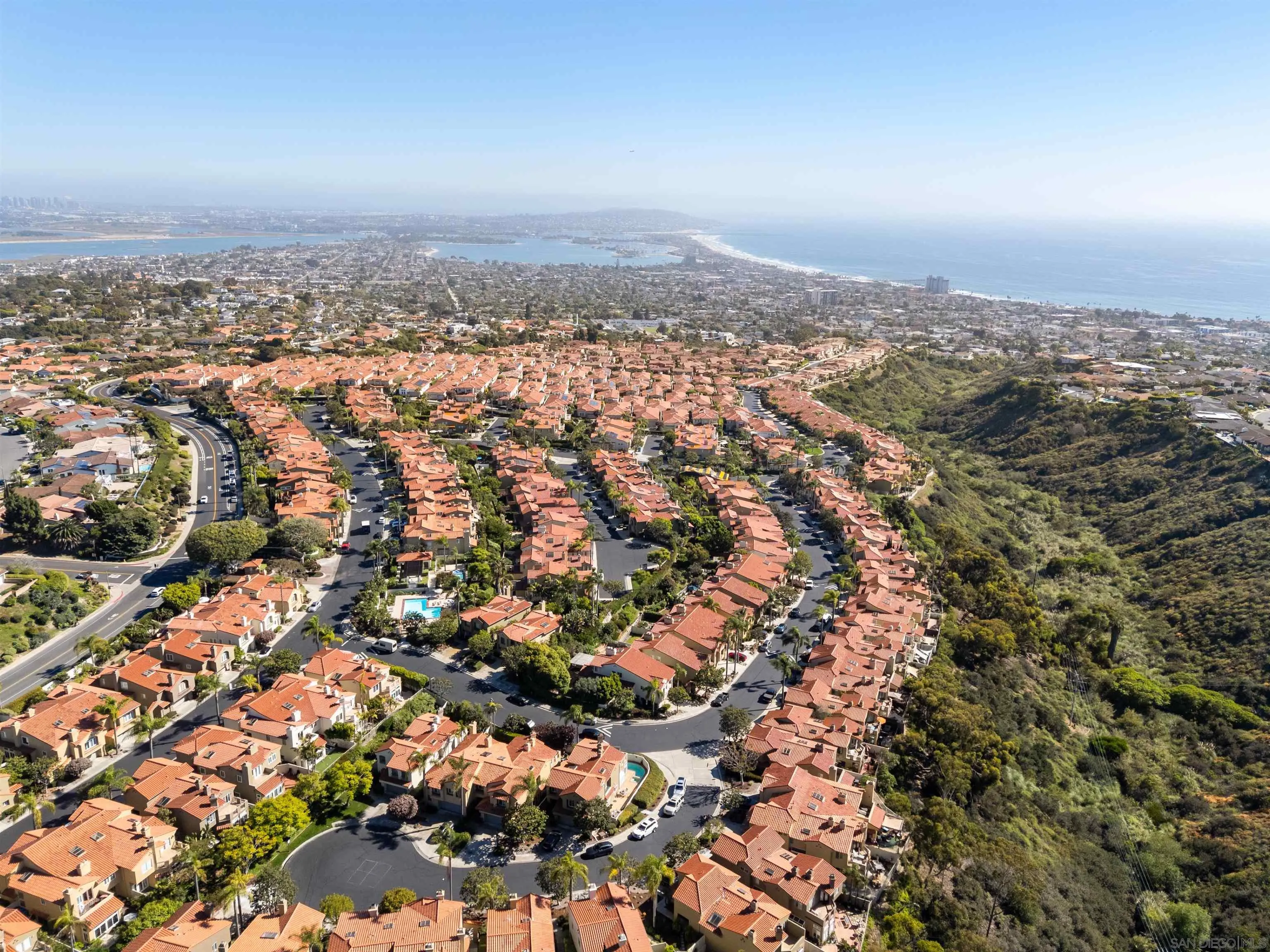 https://cdn.realtyfeed.com/cdn/127/260008600/5045a827f8257ca72843cd948342d6d3.webp