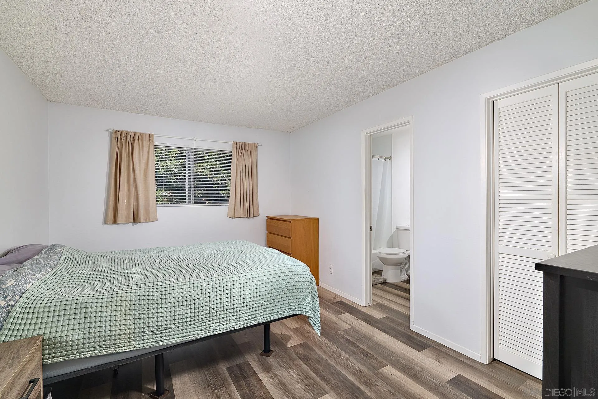 Photo #9: 260008605 Listing: Photo #9