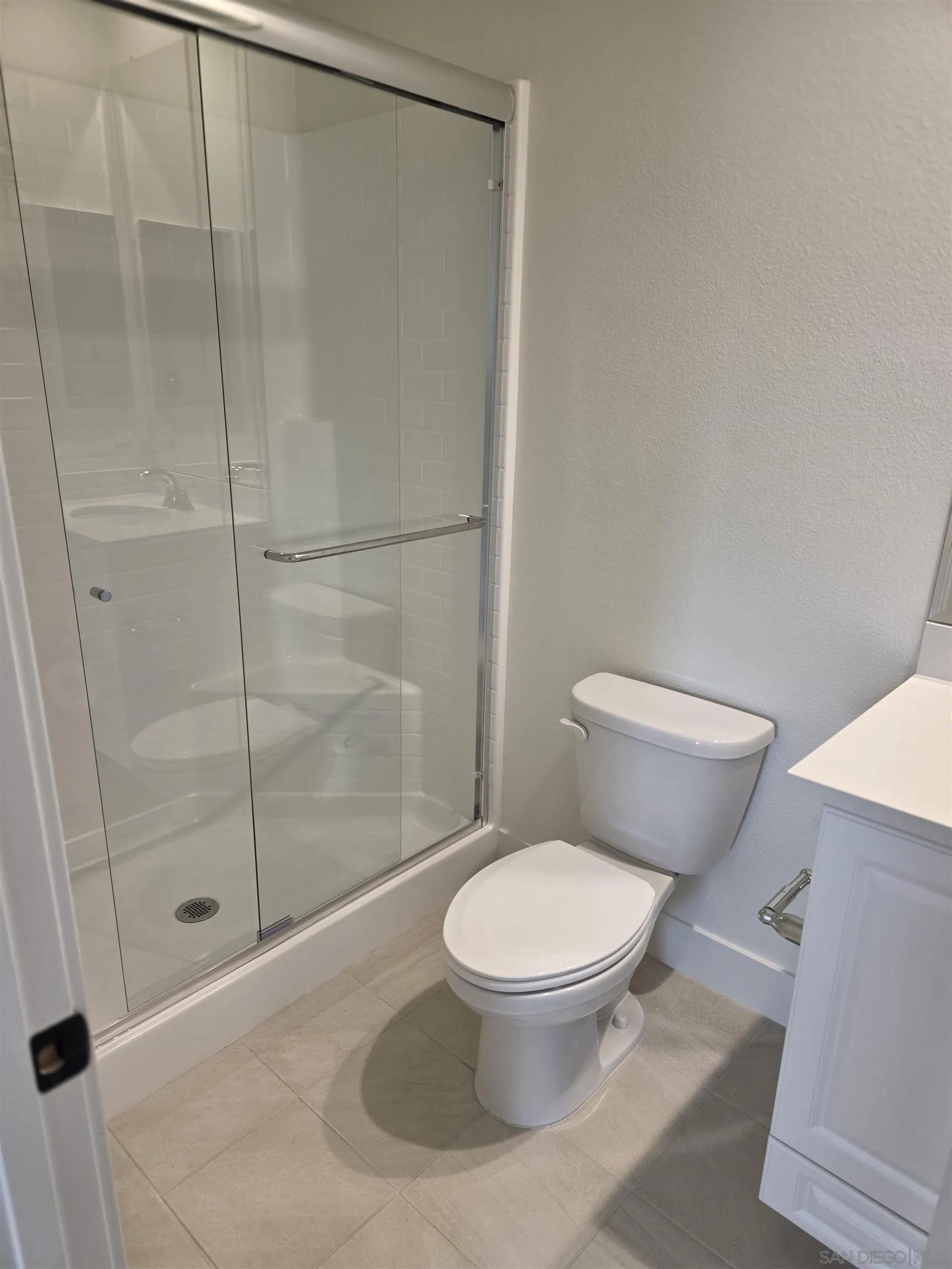 https://cdn.realtyfeed.com/cdn/127/260008609/176e9092f3db64085060d6cef1470644.webp