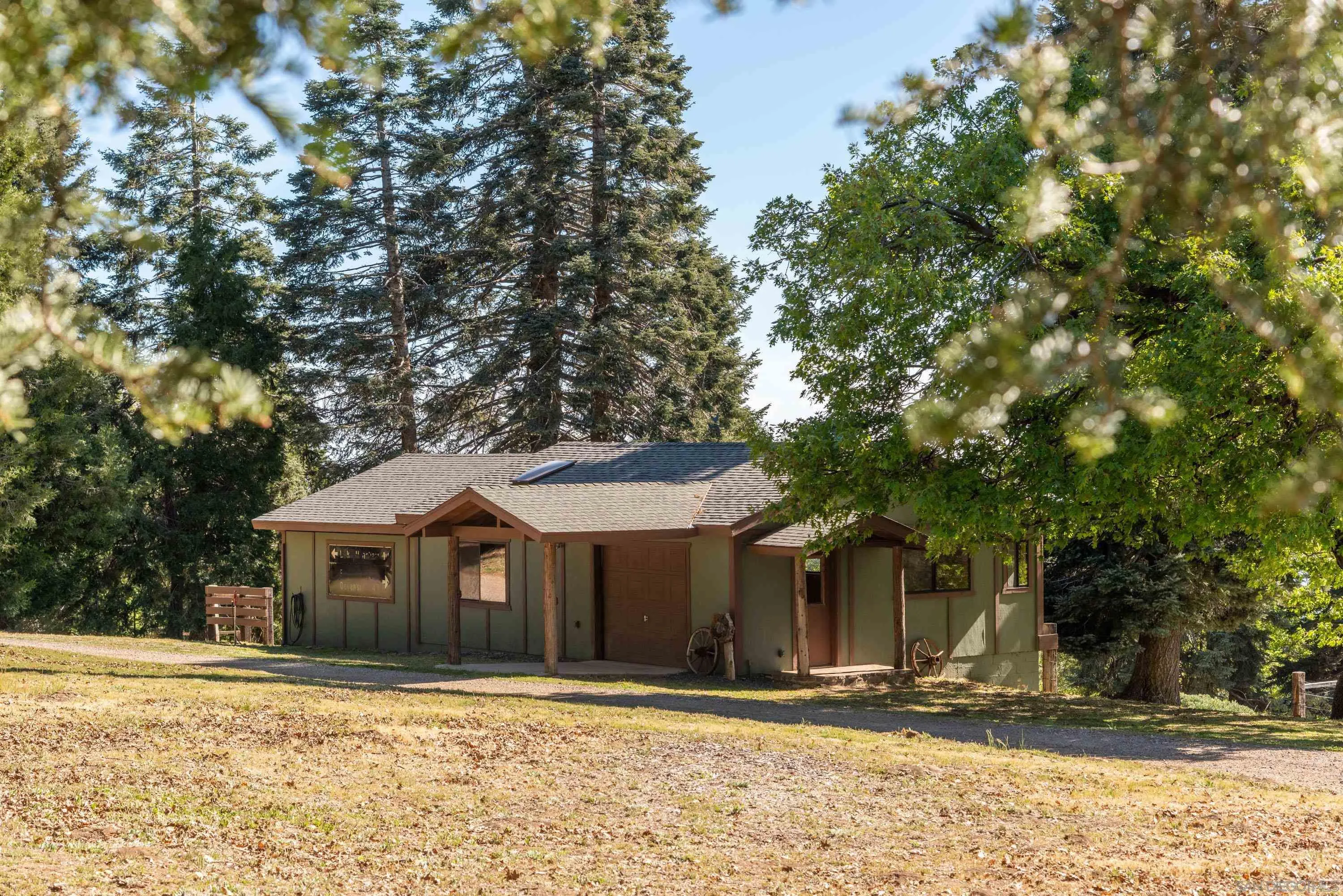 https://cdn.realtyfeed.com/cdn/127/260008626/02d795739fd018fe0465baaf835a0259.webp