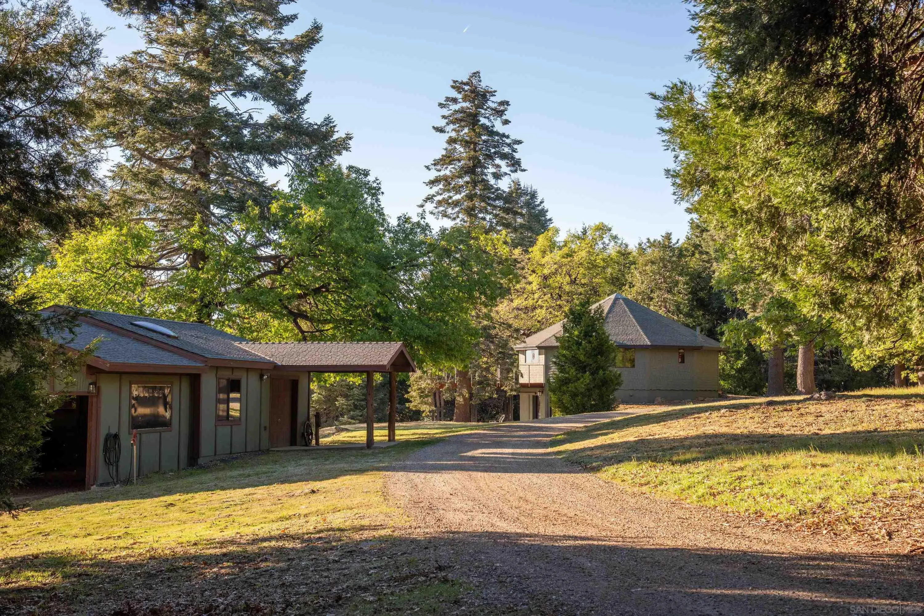 https://cdn.realtyfeed.com/cdn/127/260008626/39334b89a69ef0889f5e1d8f72b245a4.webp