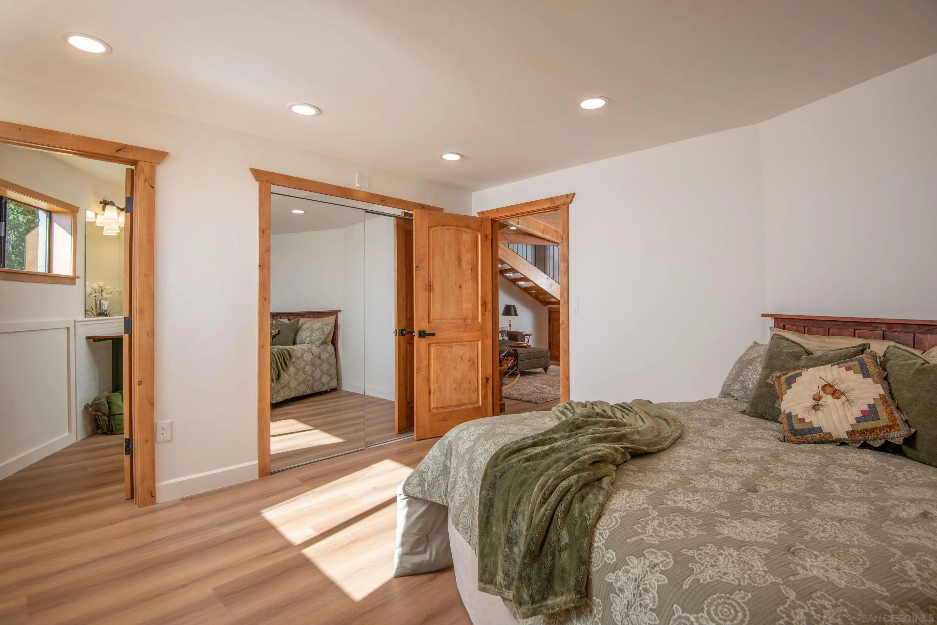 https://cdn.realtyfeed.com/cdn/127/260008626/f75b42bc76a4b7b0f5e0155ae6aa2f7f.webp