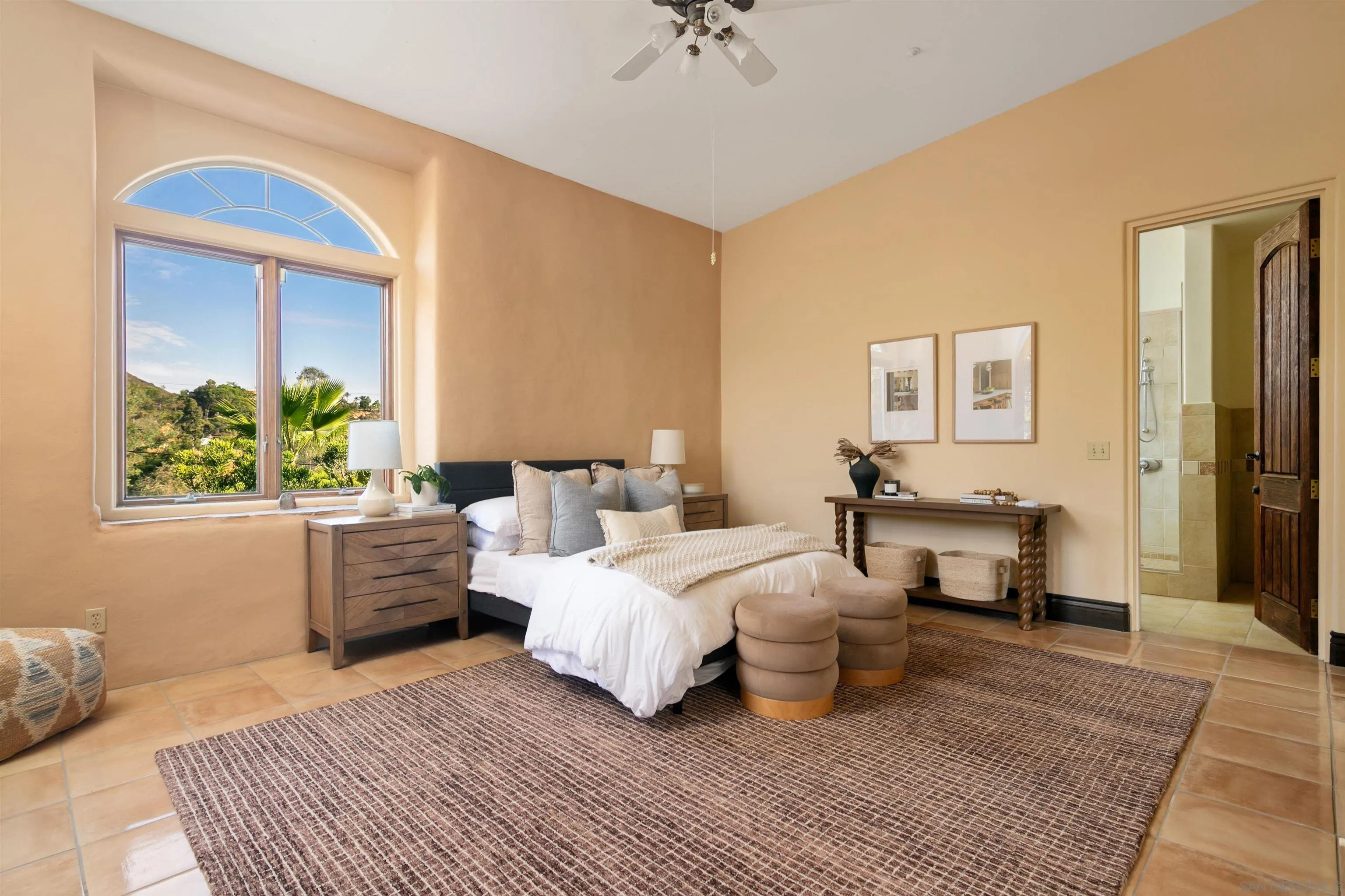 https://cdn.realtyfeed.com/cdn/127/260008635/14095b2d63706495afd783f9d8e6ae06.webp