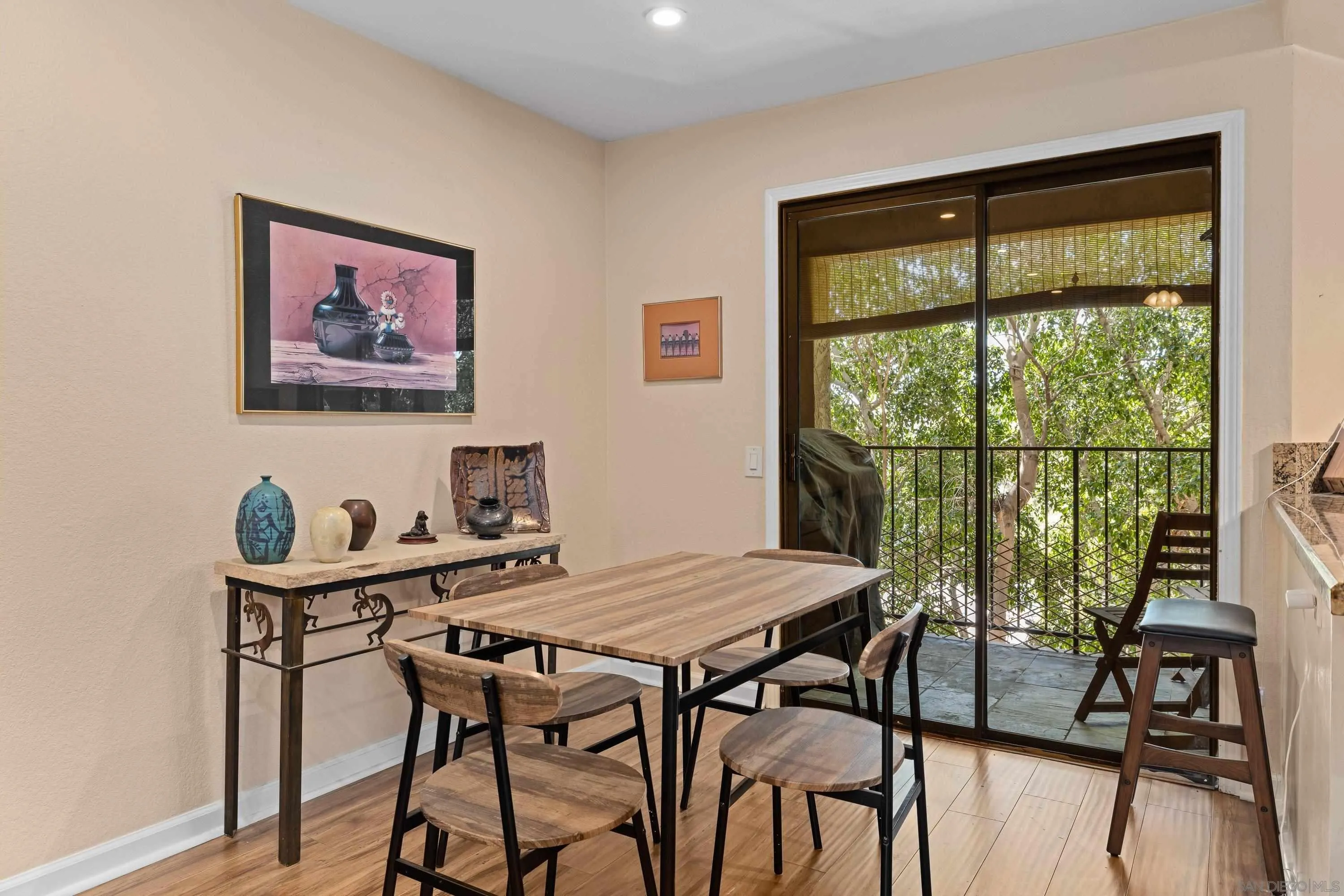 Photo #6: 260008637 Listing: Photo #6