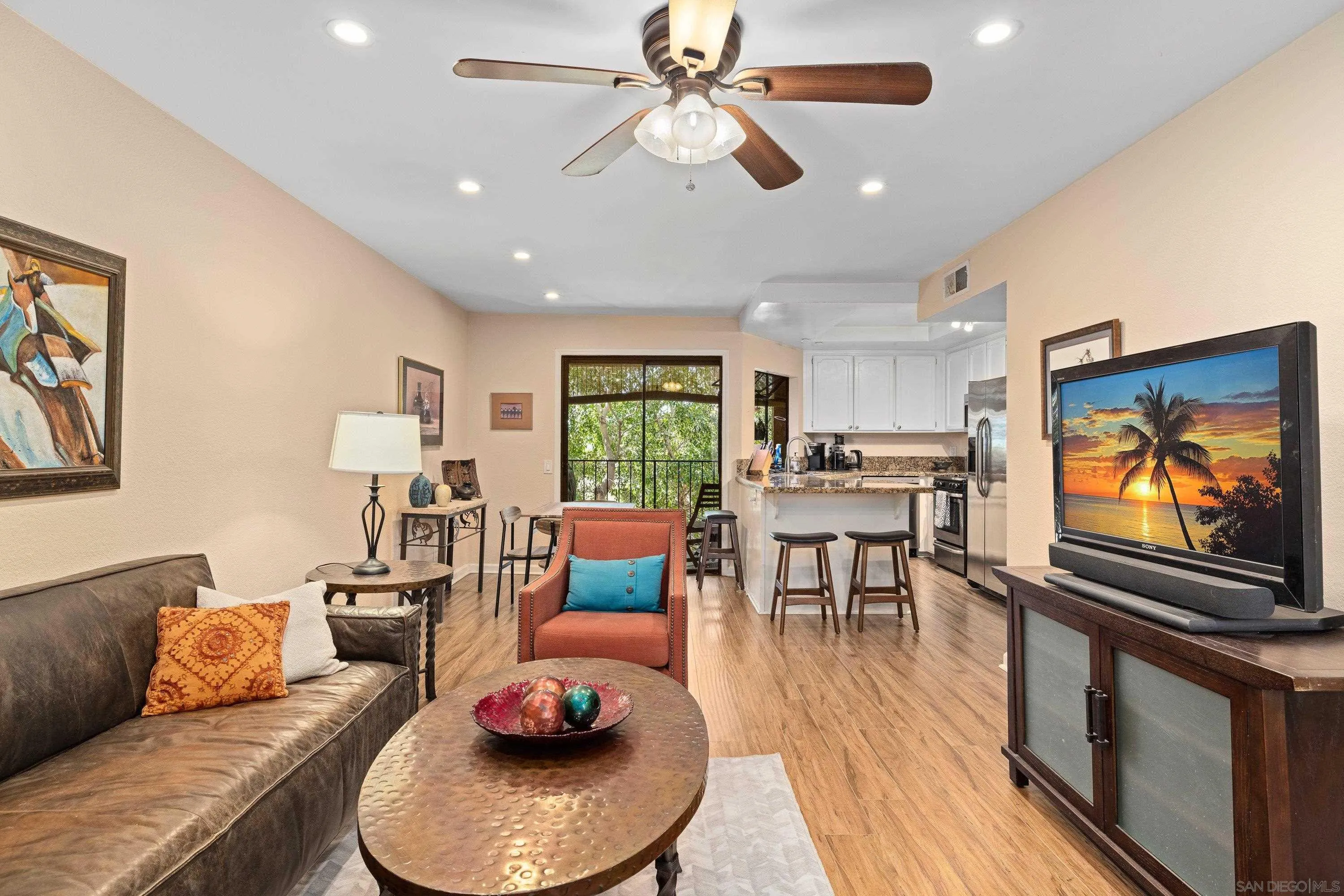 Photo #5: 260008637 Listing: Photo #5