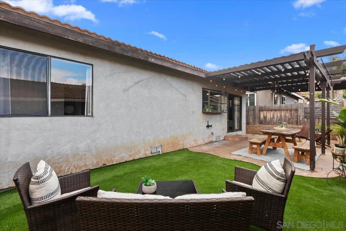 https://cdn.realtyfeed.com/cdn/127/260008646/25f240b90353e74b195325f2cb65c7d7.webp