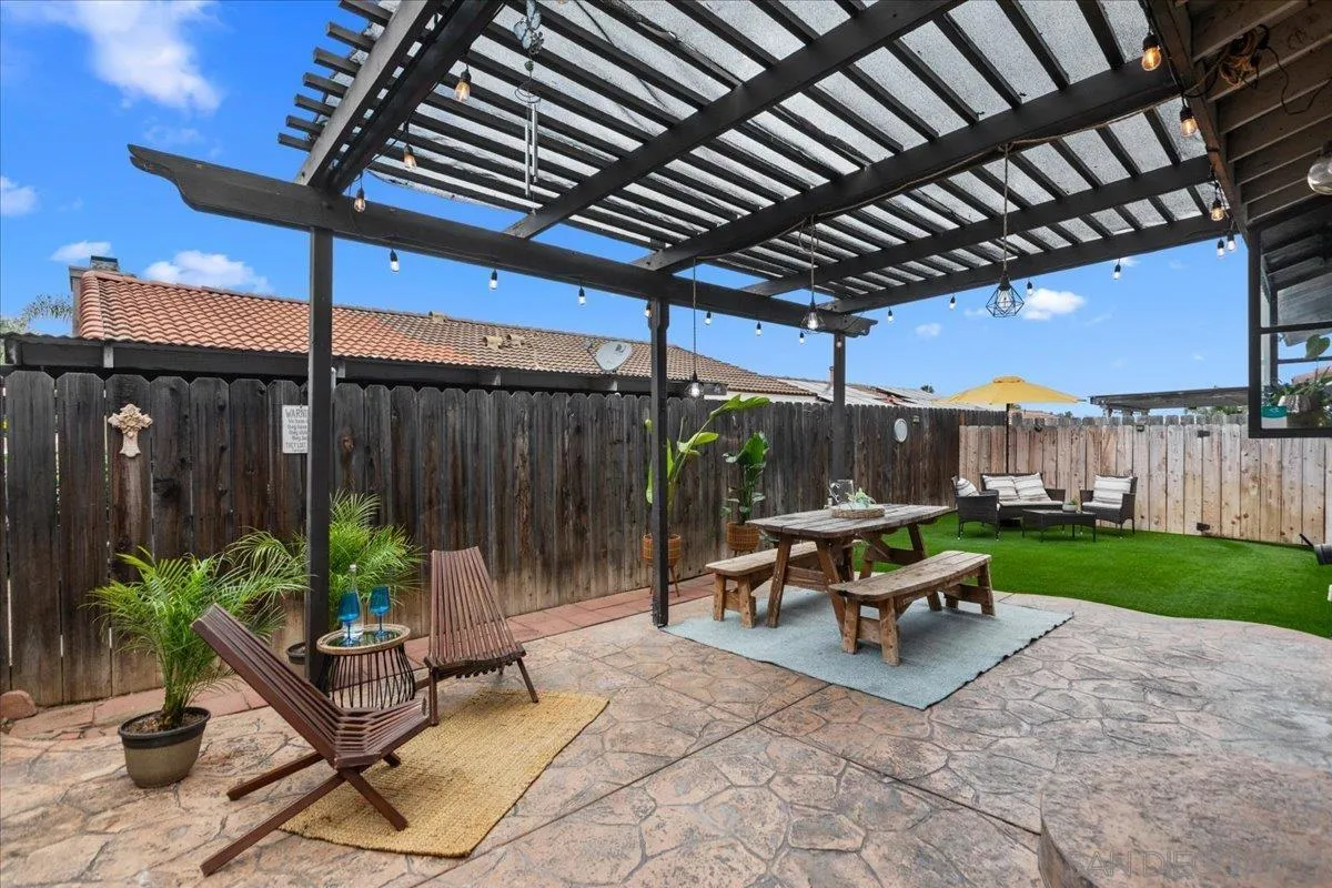 https://cdn.realtyfeed.com/cdn/127/260008646/b9678e9c78a8efa04210a740db2bf714.webp