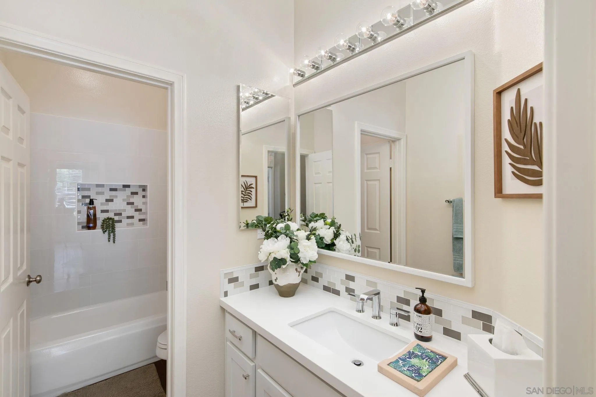 https://cdn.realtyfeed.com/cdn/127/260008653/7895f27d17c0be277cc3be60358e2573.webp